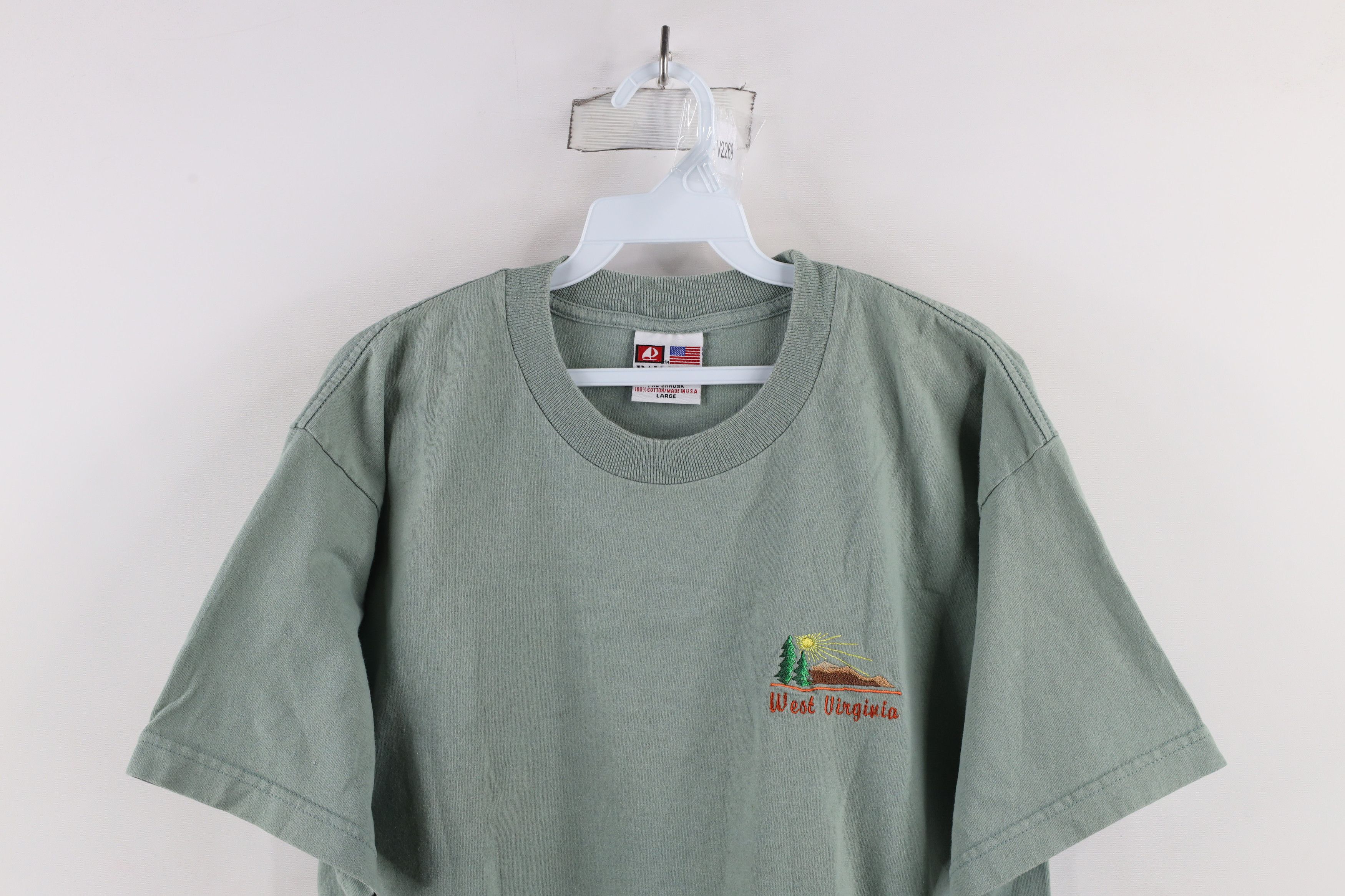 Vintage Vintage 90s Streetwear Out West Virginia T-Shirt Green USA Size US L / EU 52-54 / 3 - 2 Thumbnail