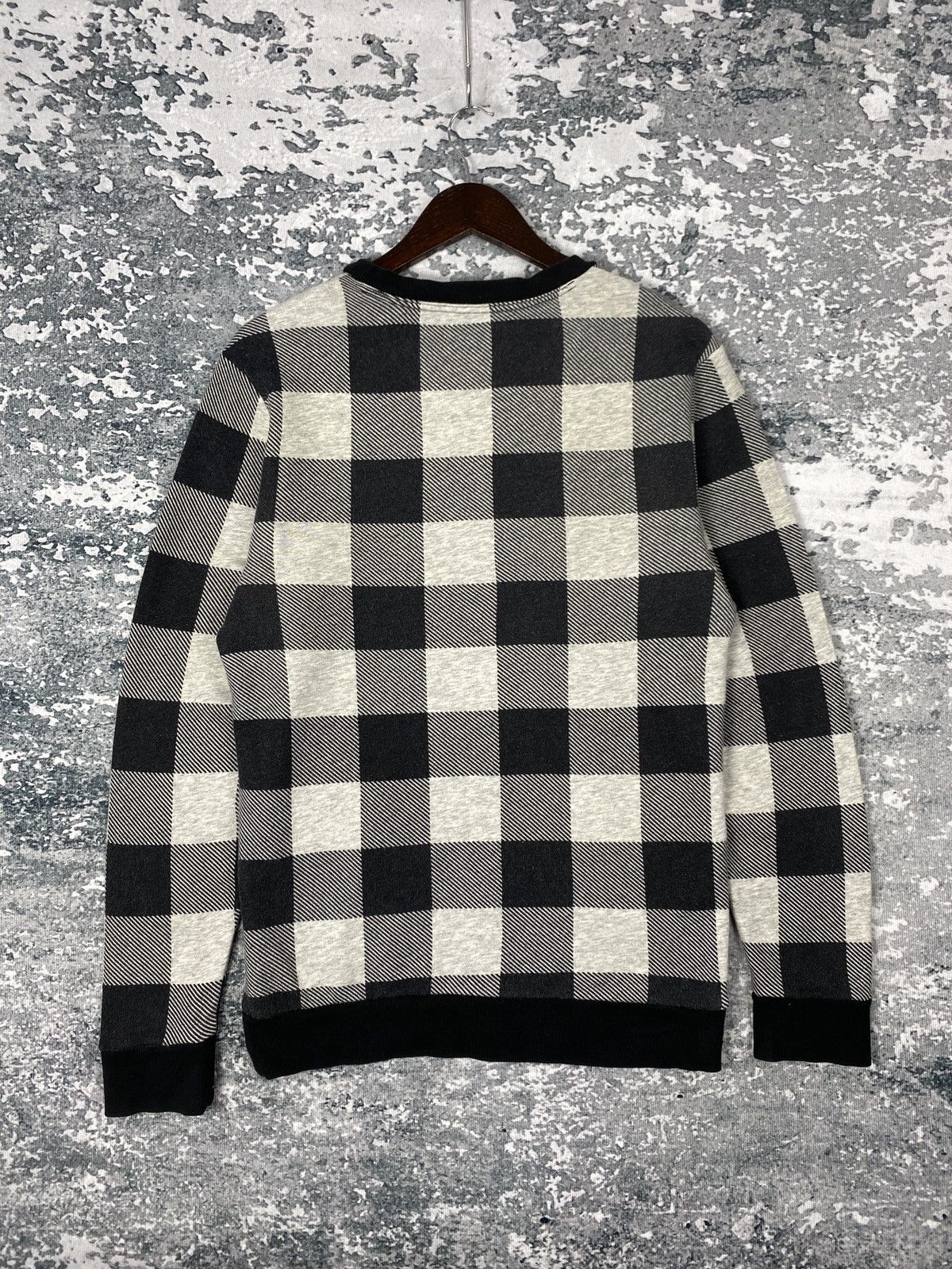 Calvin Klein Vintage Calvin Klein Crewneck Sweatshirts Size US M / EU 48-50 / 2 - 6 Thumbnail