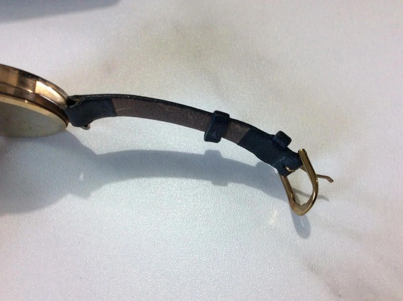 Designer olivia gold dial black leather strap Size ONE SIZE - 9 Thumbnail