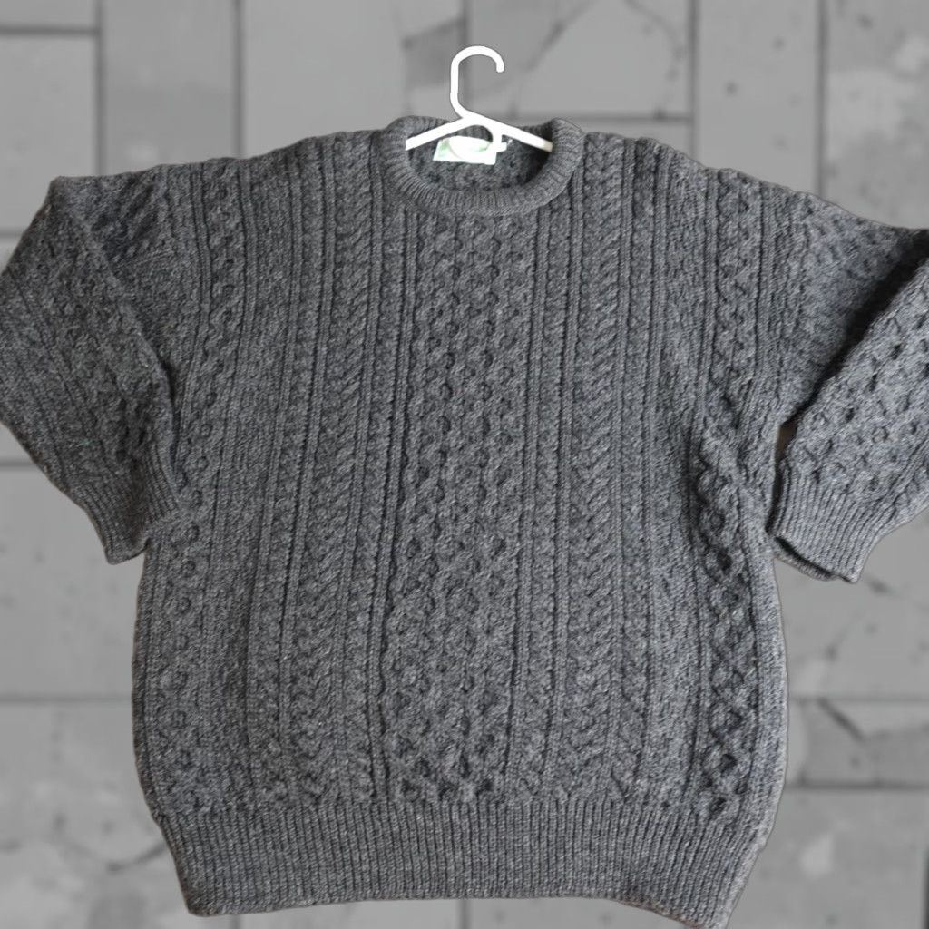 Vintage Glencree Sweater L Gray Charcoal Wool Knit Crew Neck Fisherman Cable Heavyweight Pullover Mens Size US L / EU 52-54 / 3 - 1 Thumbnail