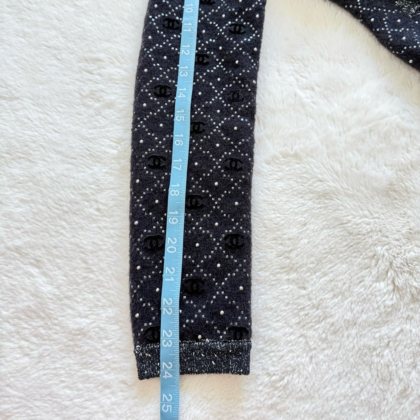 Chanel CHANEL wool knit cardigan size 38 FR 2022 Authentic 7800$ Size M / US 6-8 / IT 42-44 - 12 Thumbnail