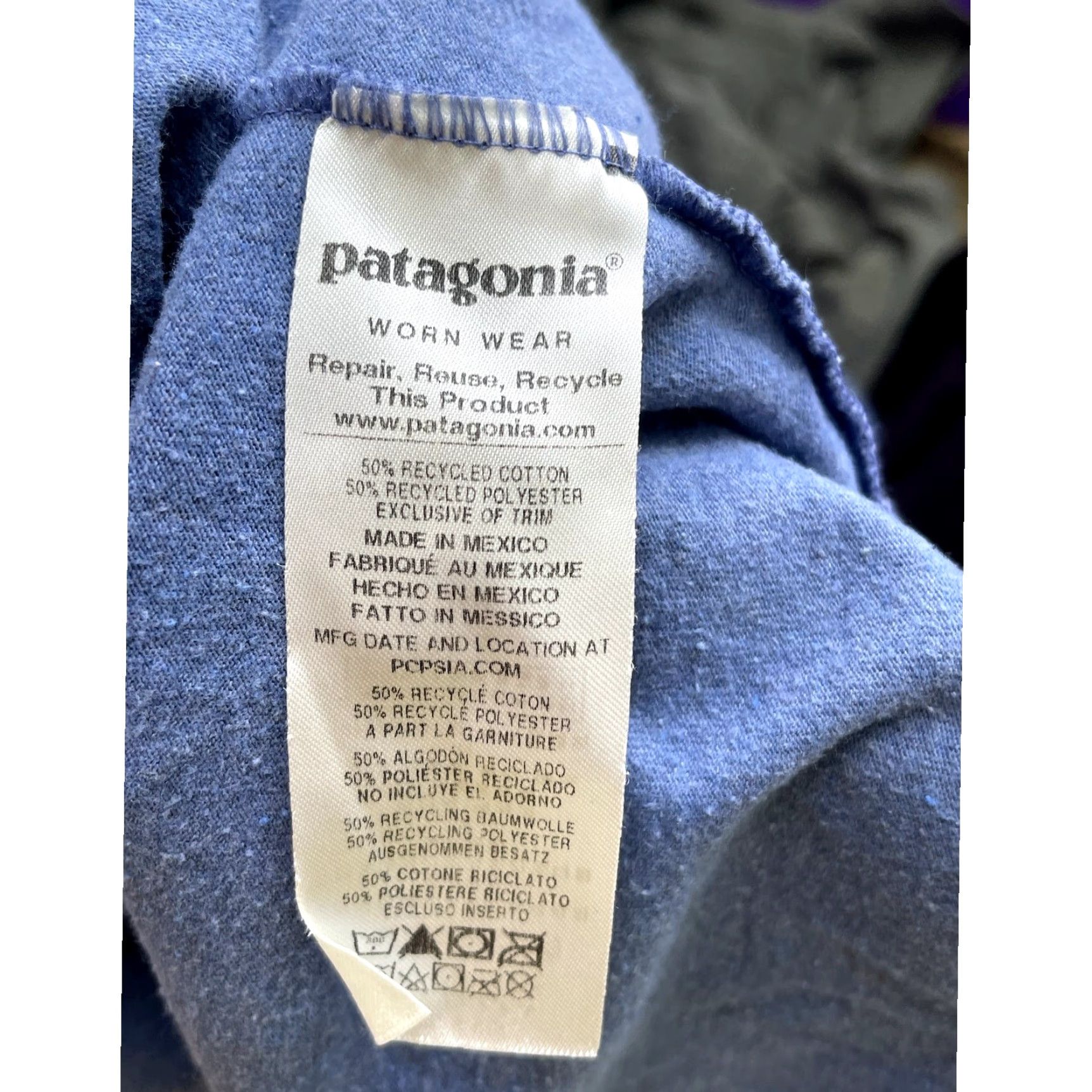 Patagonia Patagonia Fitz Roy Horizons Back Logo Responsibili-Tee Long Sleeve Sz S Blue Shirt Mens Size US S / EU 44-46 / 1 - 6 Thumbnail
