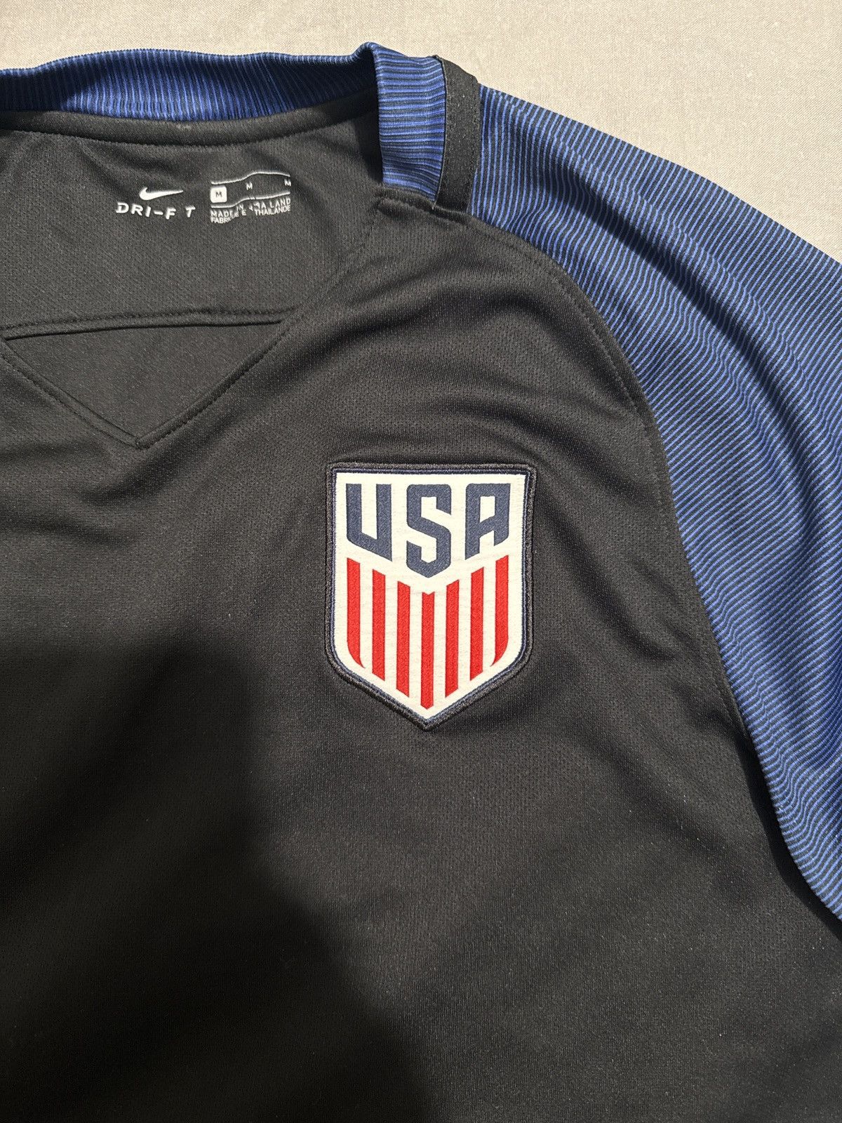 Nike USA Soccer Size US M / EU 48-50 / 2 - 5 Thumbnail