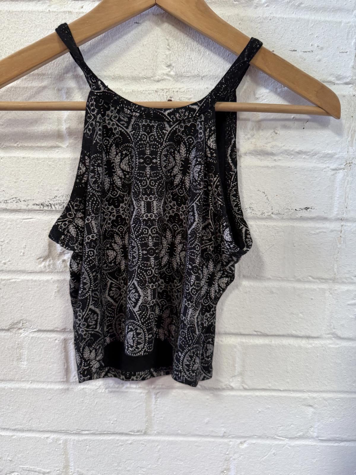 Designer Stylish Black Patterned Tank Top - UK Size 8 Size S / US 4 / IT 40 - 4 Thumbnail