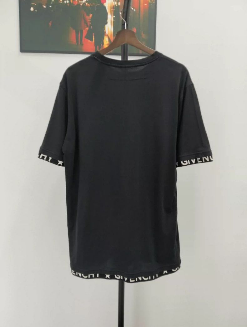 Givenchy Givenchy Hem with letter short-sleeve size XL Size US XL / EU 56 / 4 - 2 Thumbnail
