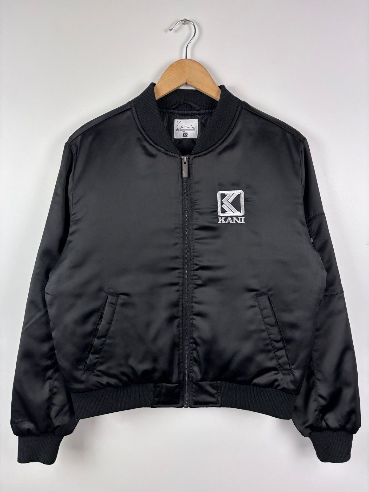 Karl Kani Womens Karl Kani Bomber Jacket Black Size XS Size XS / US 0-2 / IT 36-38 - 1 Thumbnail