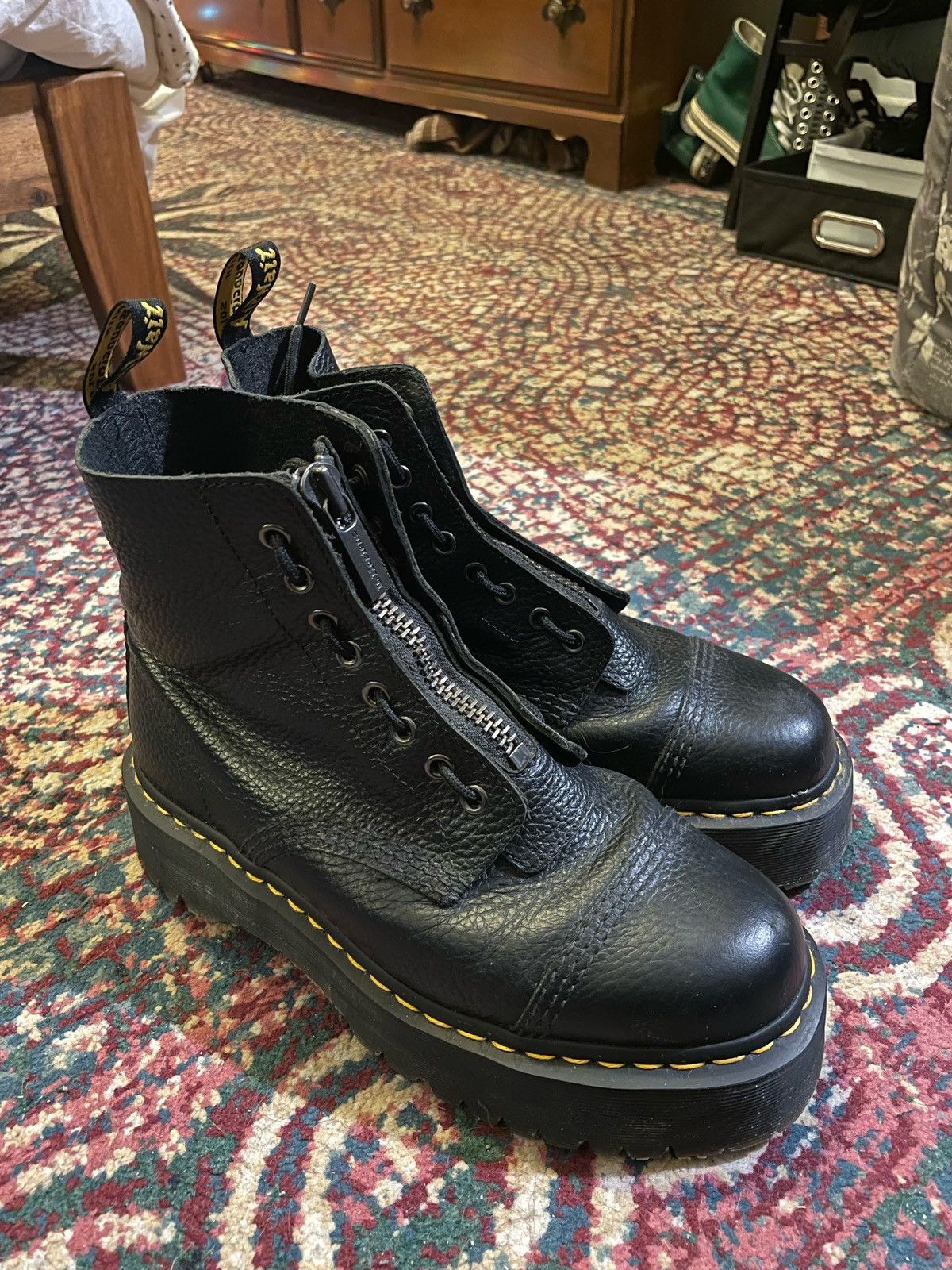 Dr martens sinclair black aunt sally on sale