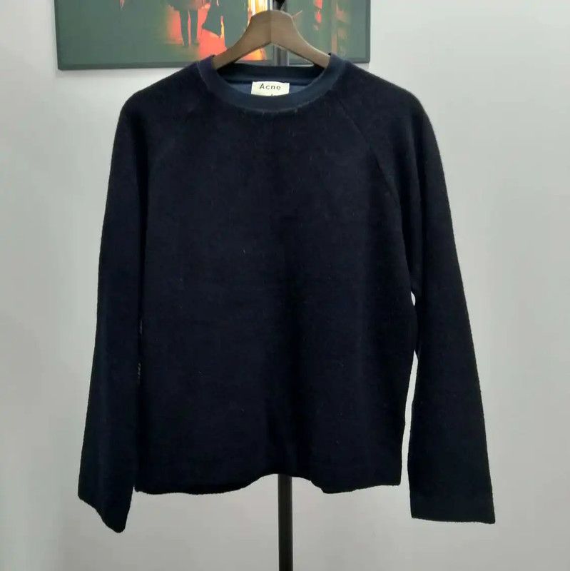 Acne Studios Acne Studios Navy Long Sleeve Cropped Sweatshirt Size XS / US 0-2 / IT 36-38 - 1 Thumbnail