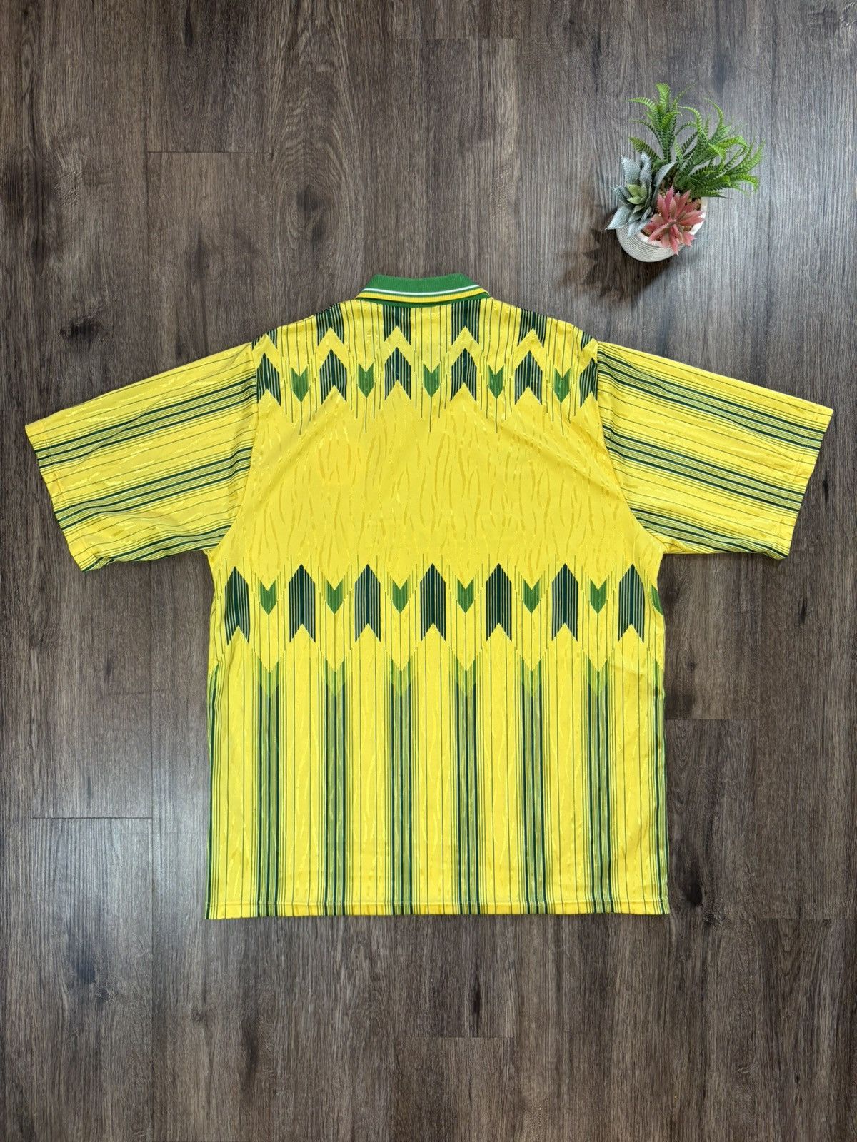 Umbro Celtic Jersey Soccer 1989 - 1991 Umbro Men Size 42 | L Size US L / EU 52-54 / 3 - 6 Thumbnail