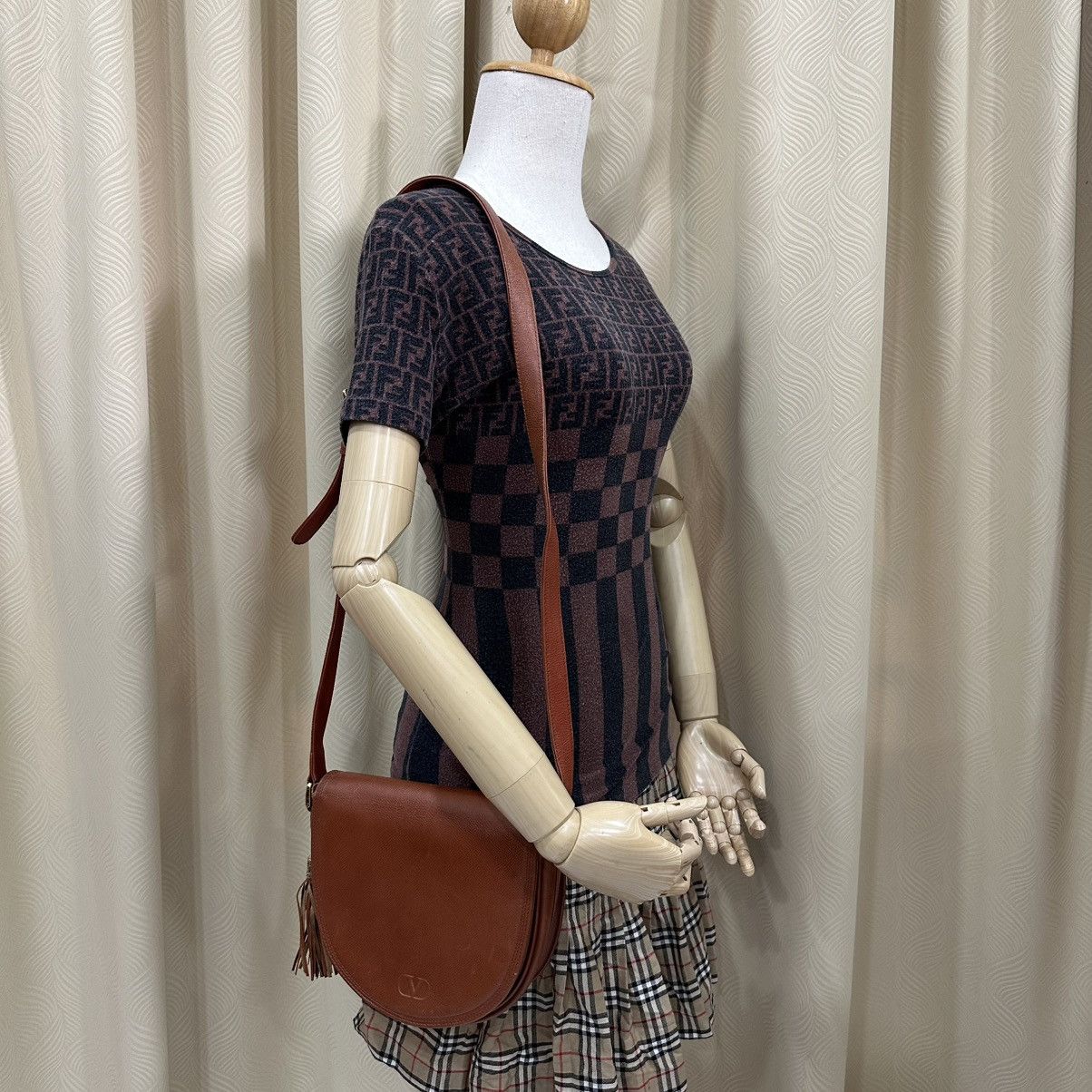 Valentino ‼️LD‼️VALENTINO GARAVANI REDDISH BROWN LEATHER SHOULDER BAG Size ONE SIZE - 1 Thumbnail