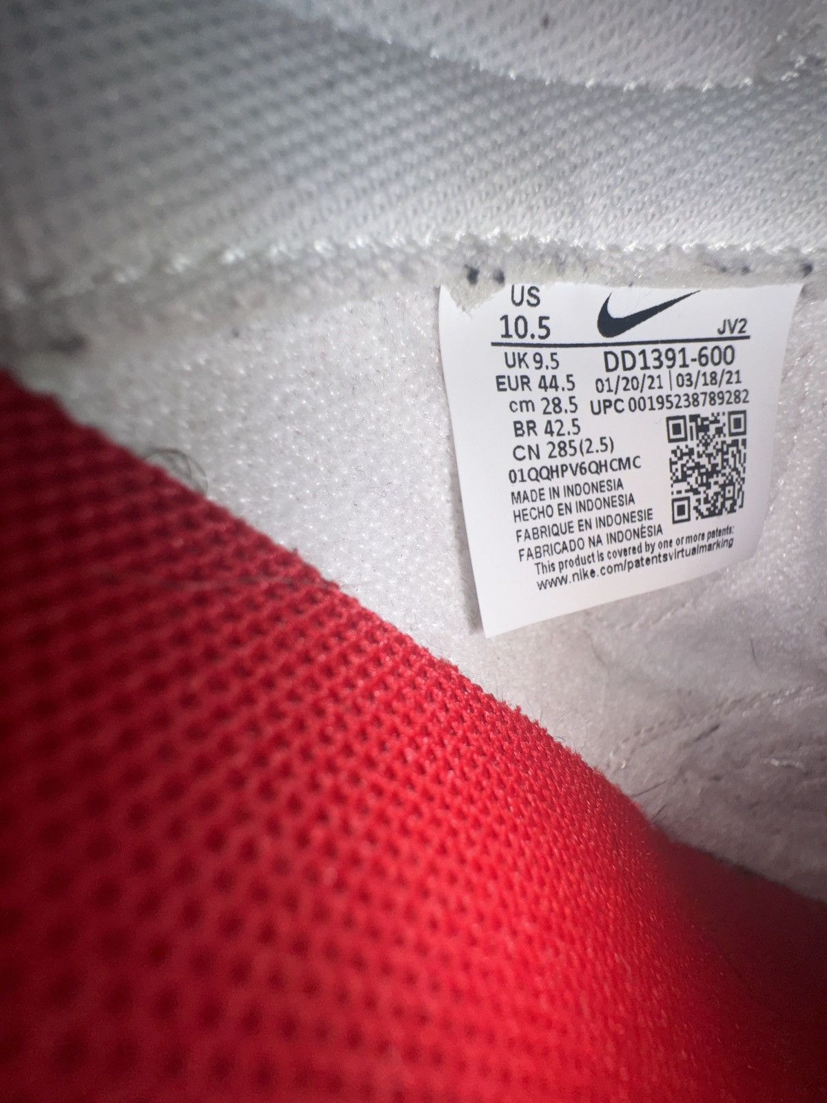 Nike Nike dunk low university Size US 10.5 / EU 43-44 - 3 Thumbnail