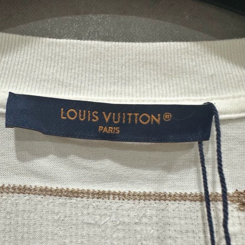 Louis Vuitton Louis Vuitton Gradient beaded short sleeves Size US XXL / EU 58 / 5 - 4 Thumbnail