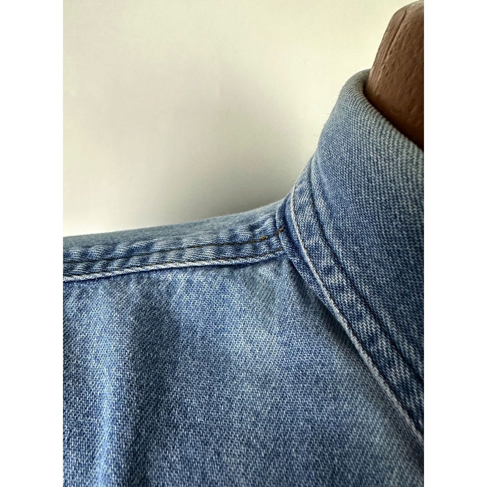 Vintage VINTAGE Epsilon Sigma Alpha International Denim Shirt Men M Casual Denim Shirt ESA Embroidered 90s Y2K Size US M / EU 48-50 / 2 - 5 Thumbnail