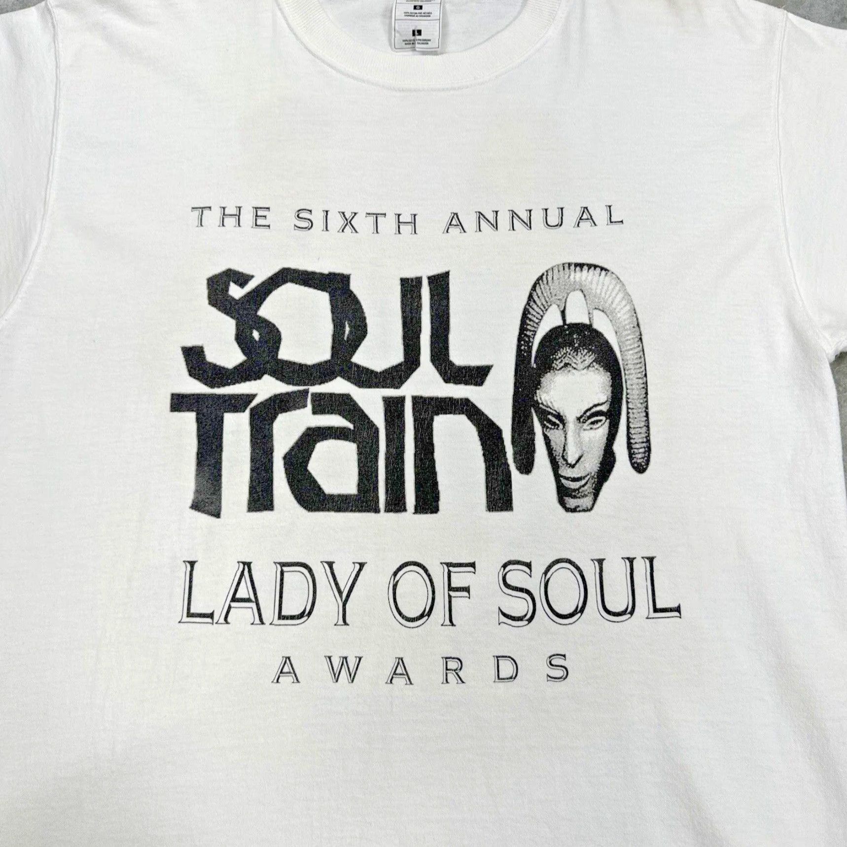 Vintage VINTAGE Soul Train shirt Mens L White 90s Hip Hop rap tee 2002 Lady of Soul awards graphic print shirts Size US L / EU 52-54 / 3 - 3 Thumbnail