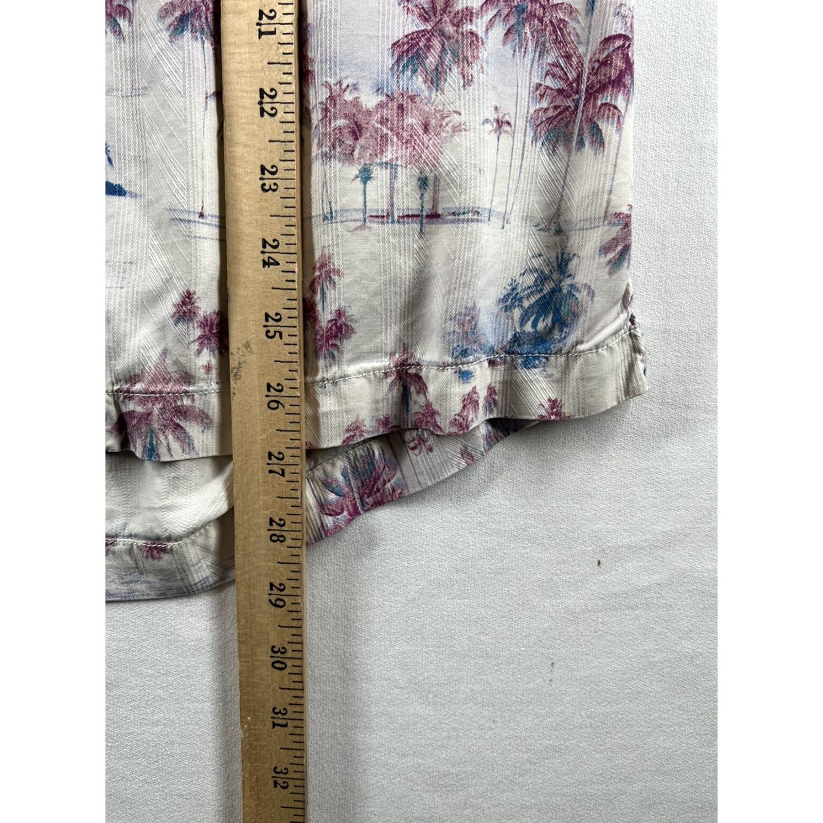 Tommy Bahama Tommy Bahama Mens XL Short Sleeve Button Down Shirt Solid White Pink Floral Shirt Mens XL White Floral Modern Tommy Bahama Shirt Size US XL / EU 56 / 4 - 3 Thumbnail