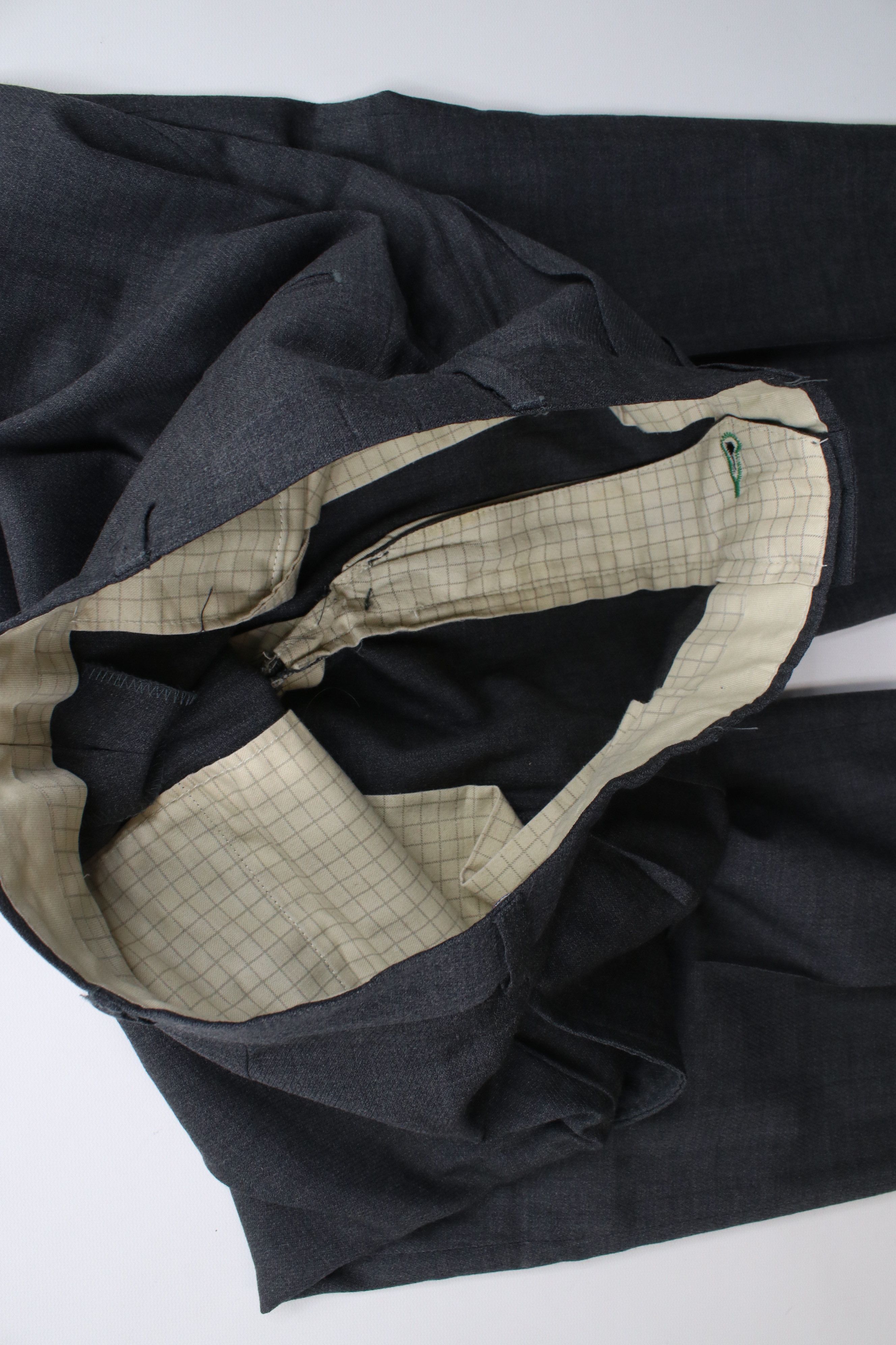 Tommy Hilfiger × Vintage Vintage 90s Tommy Hilfiger Wool Pleated Cuffed Chino Pants Size US 30 / EU 46 - 9 Thumbnail