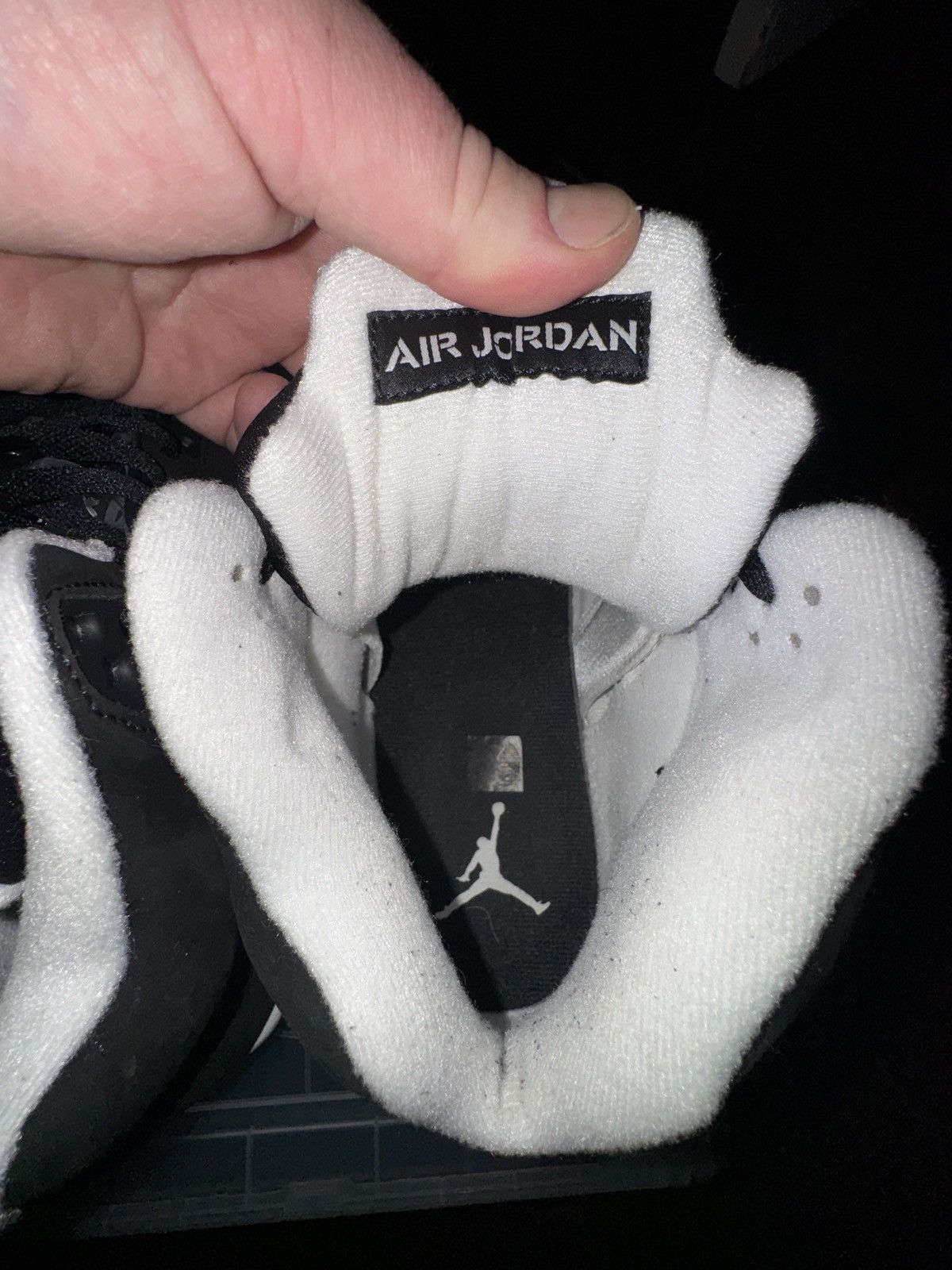 Jordan Brand Jordan 5 Retro ( OREO ) Size US 12 / EU 45 - 8 Thumbnail