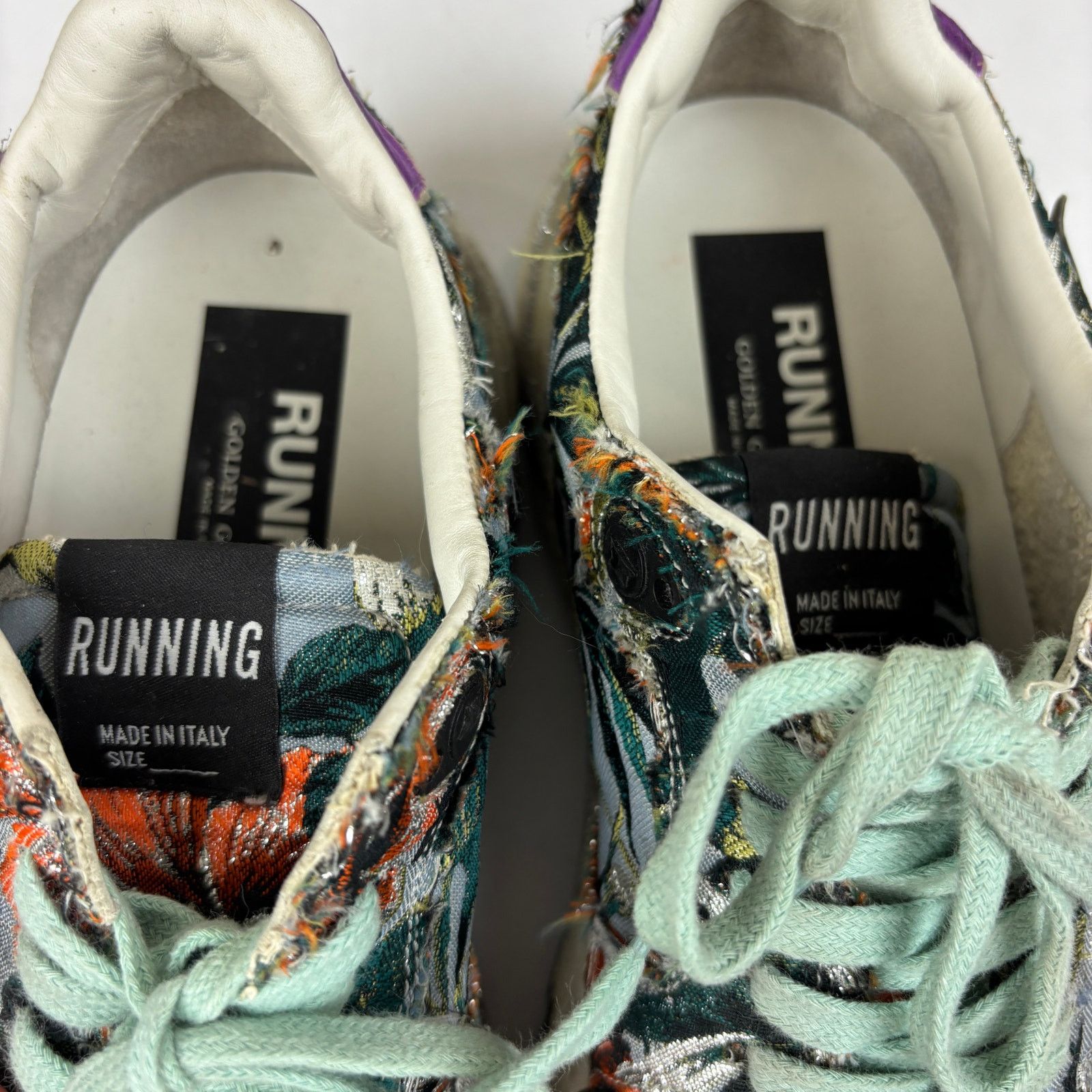 Golden Goose Golden Goose Running Floral Low Top Sneakers Women's 39 / 9 Size US 9 / IT 39 - 10 Thumbnail