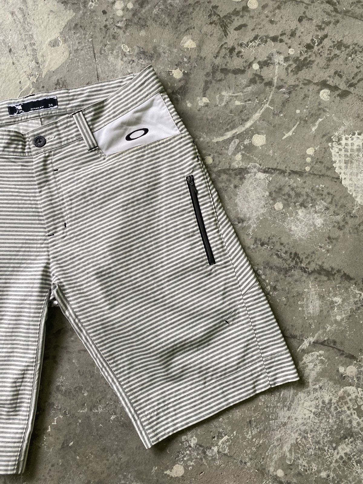 Oakley × Vintage Vintage Oakley Stripe Short Pants Size US 34 / EU 50 - 3 Thumbnail