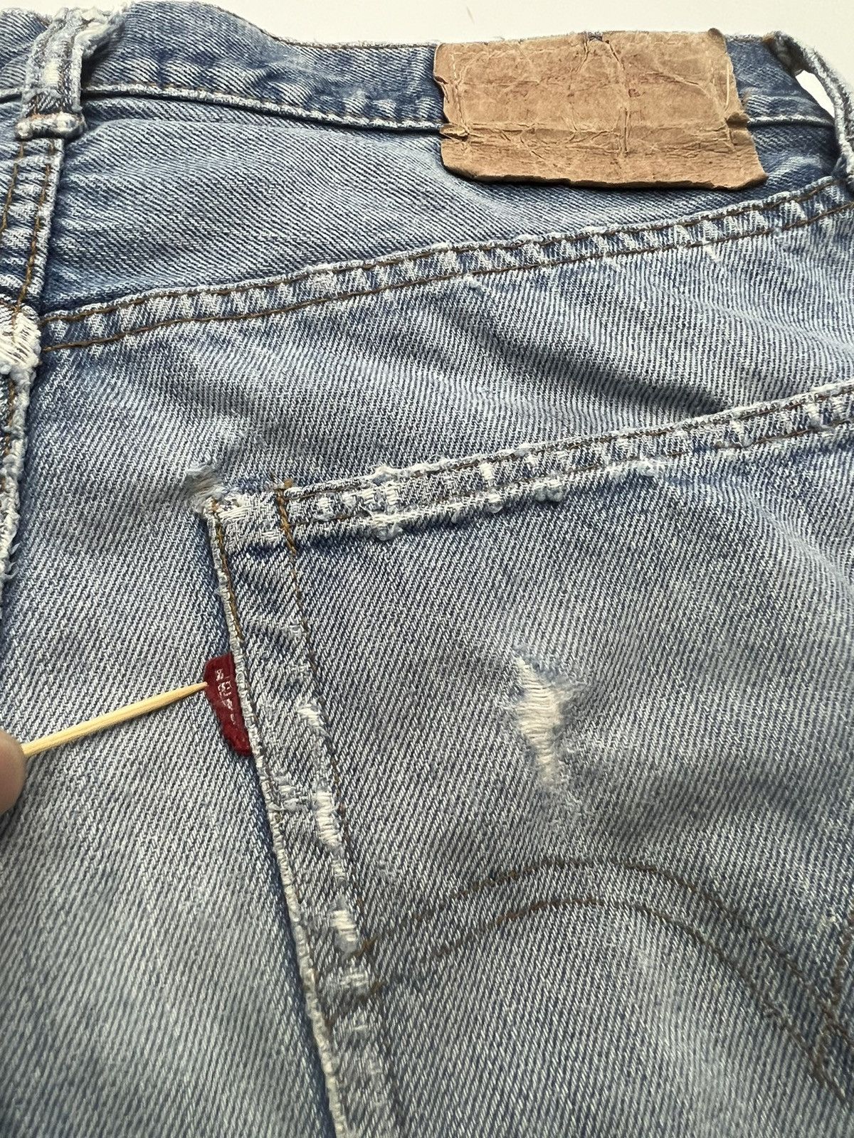 Levi's VINTAGE LEVIS BIG E SELVEDGE BUTTON NO6 SIZE 32 Size US 32 / EU 48 - 12 Thumbnail