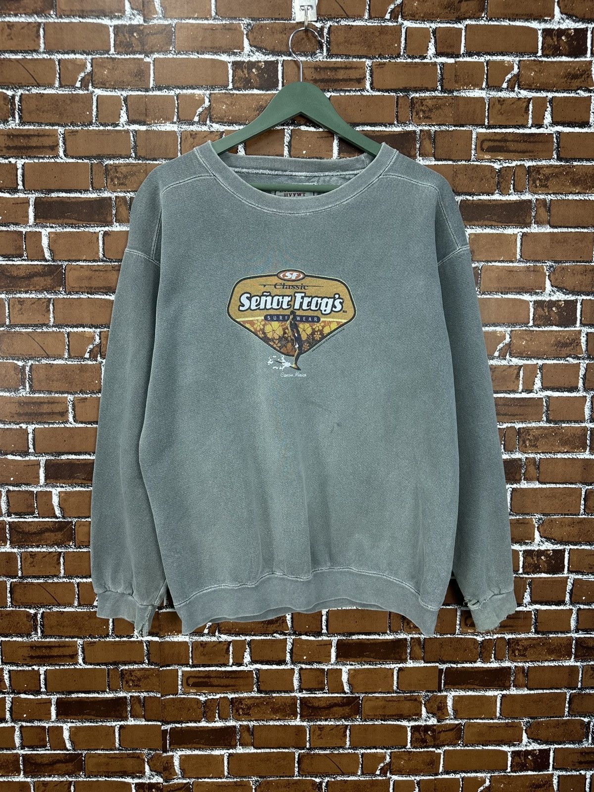 Vintage Vintage 90s Senor Frog Surfwear Usa Crewneck Z415 Size US L / EU 52-54 / 3 - 1 Thumbnail