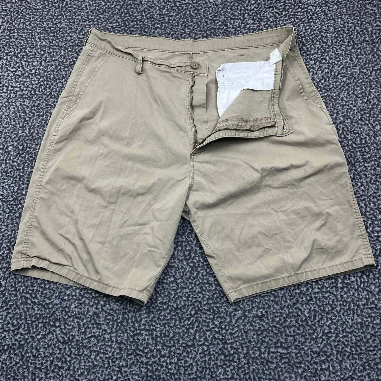 Wrangler Wrangler Shorts Men 40 Chino Pockets Flat Front Outdoor Size US 40 / EU 56 - 1 Thumbnail