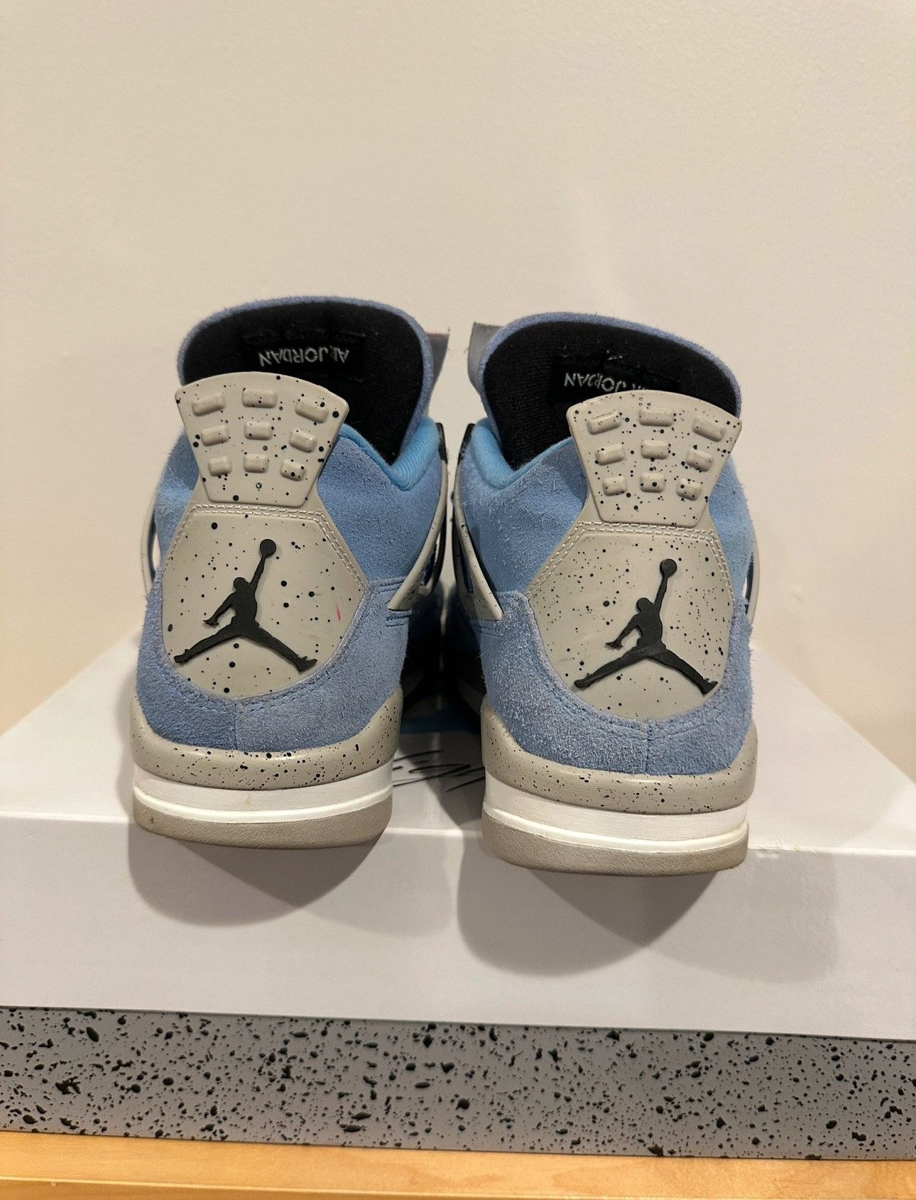 Jordan Brand Jordan 4 UNC - Size 9.5 Men’s Size US 9.5 / EU 42-43 - 2 Thumbnail