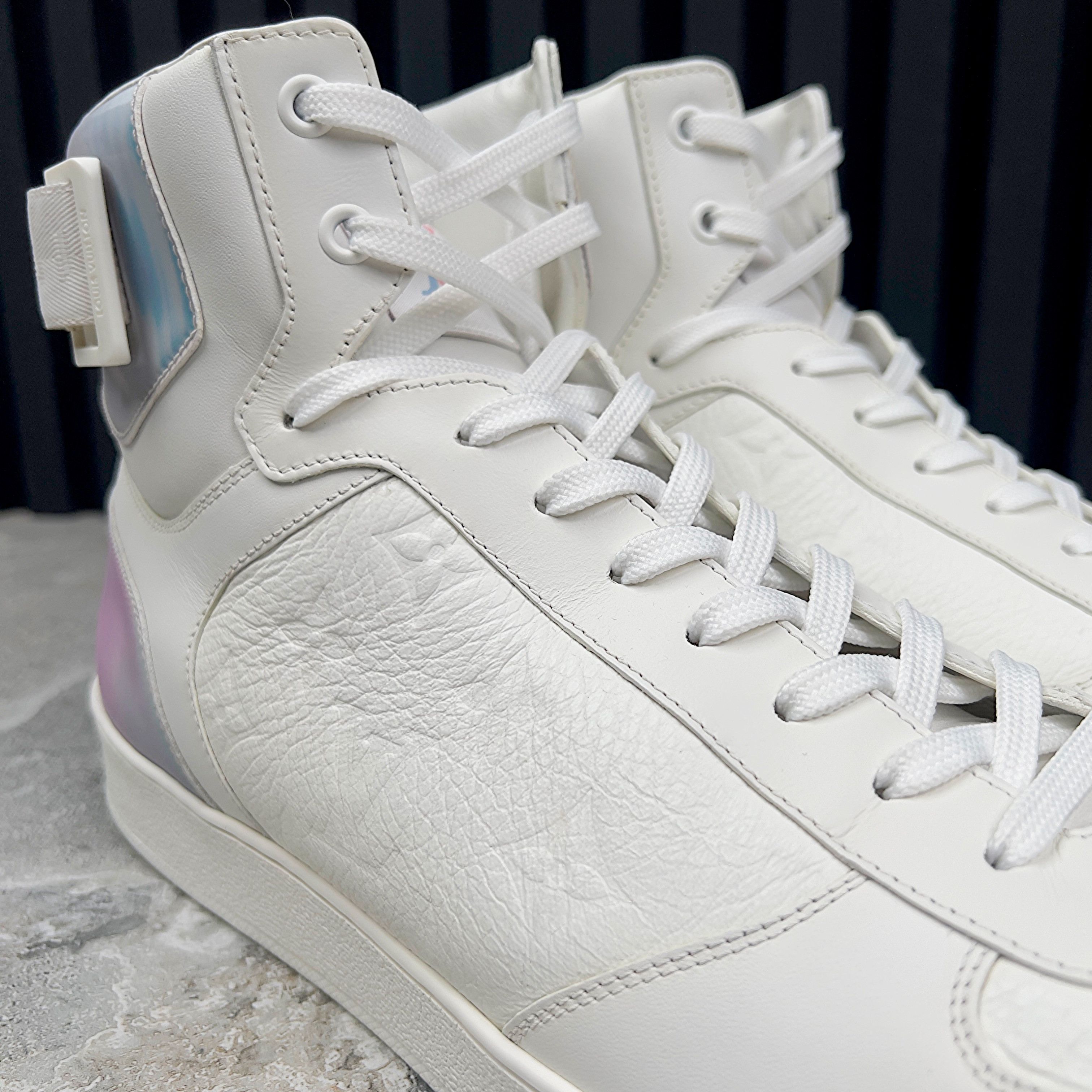 Louis Vuitton Louis Vuitton Rivoli Monogram High Sneaker Leather Size US 14 / EU 47 - 13 Thumbnail