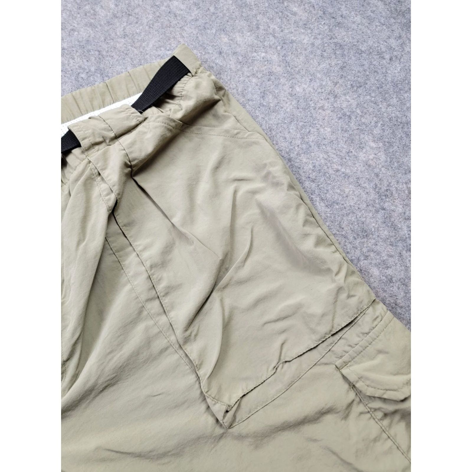 Vintage L.L. Bean Sportif Pants Mens Large Beige Belted Cargo Pockets Cargo Style Inseam 32" Regular Fit Front Zip Outdoor Travel Casual Nature Mens Size US 33 - 3 Thumbnail