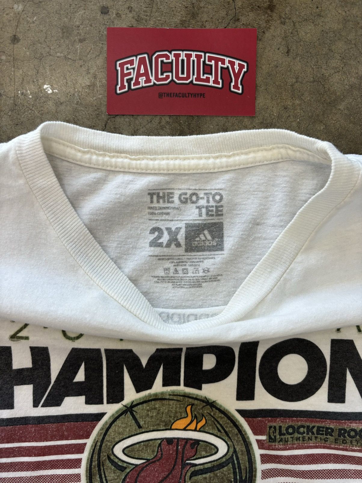 NBA × Vintage Vintage Adidas NBA Miami Heat Champions Tee 2XL Size US XXL / EU 58 / 5 - 3 Thumbnail