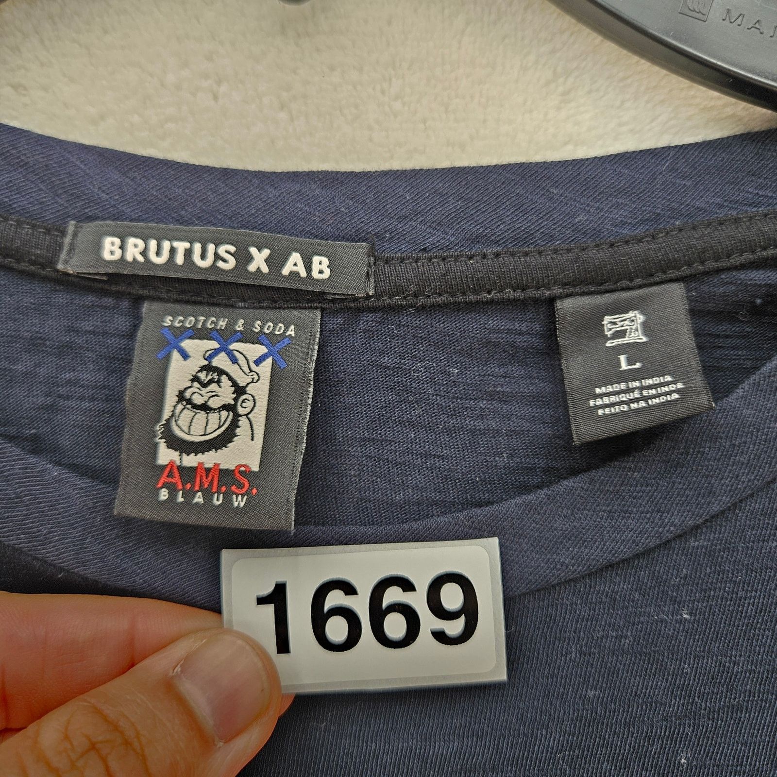 Scotch & Soda SCOTCH & SODA X BRUTUS POPEYES MEN'S LARGE NAVY BLUE TEE Size US L / EU 52-54 / 3 - 8 Thumbnail