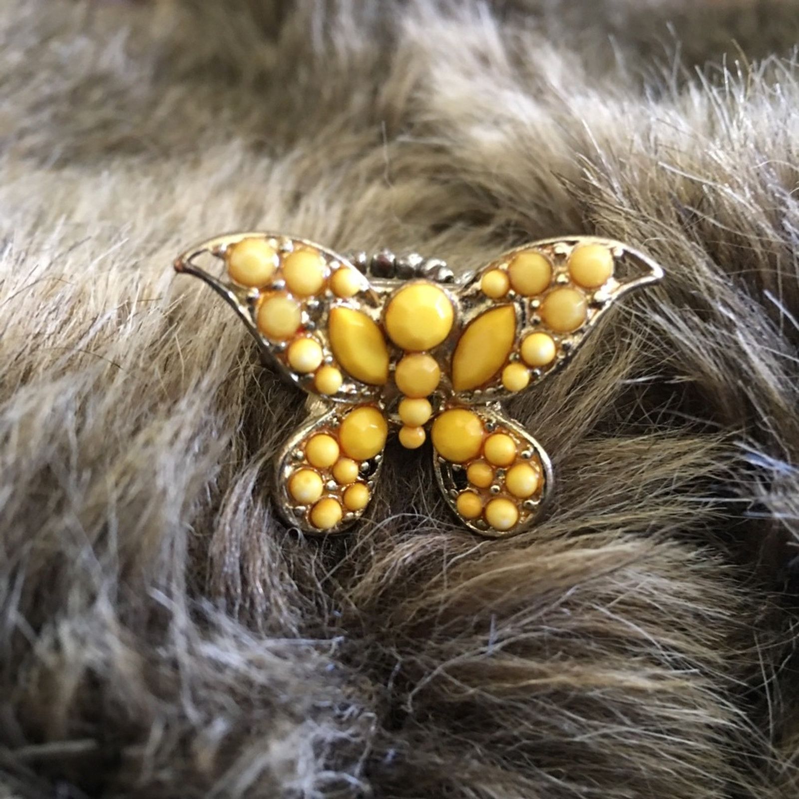Jewelry Gold faceted stone butterfly stretch ring Size ONE SIZE - 4 Thumbnail