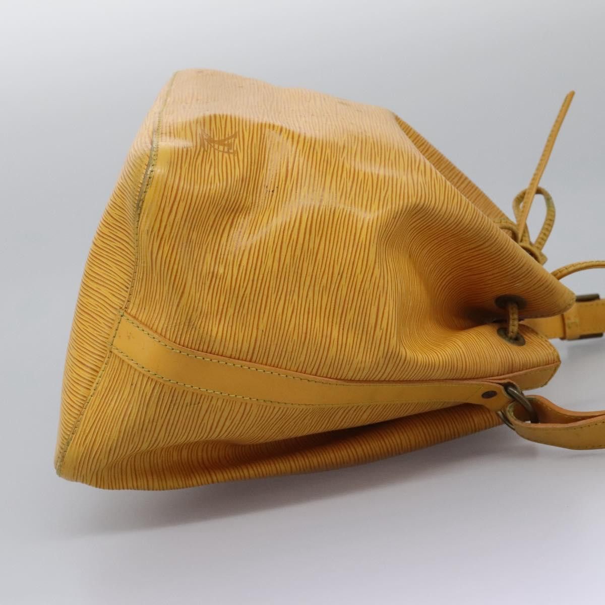 Louis Vuitton LOUIS VUITTON Epi Petit Noe Shoulder Bag Yellow M44109 Size ONE SIZE - 4 Thumbnail