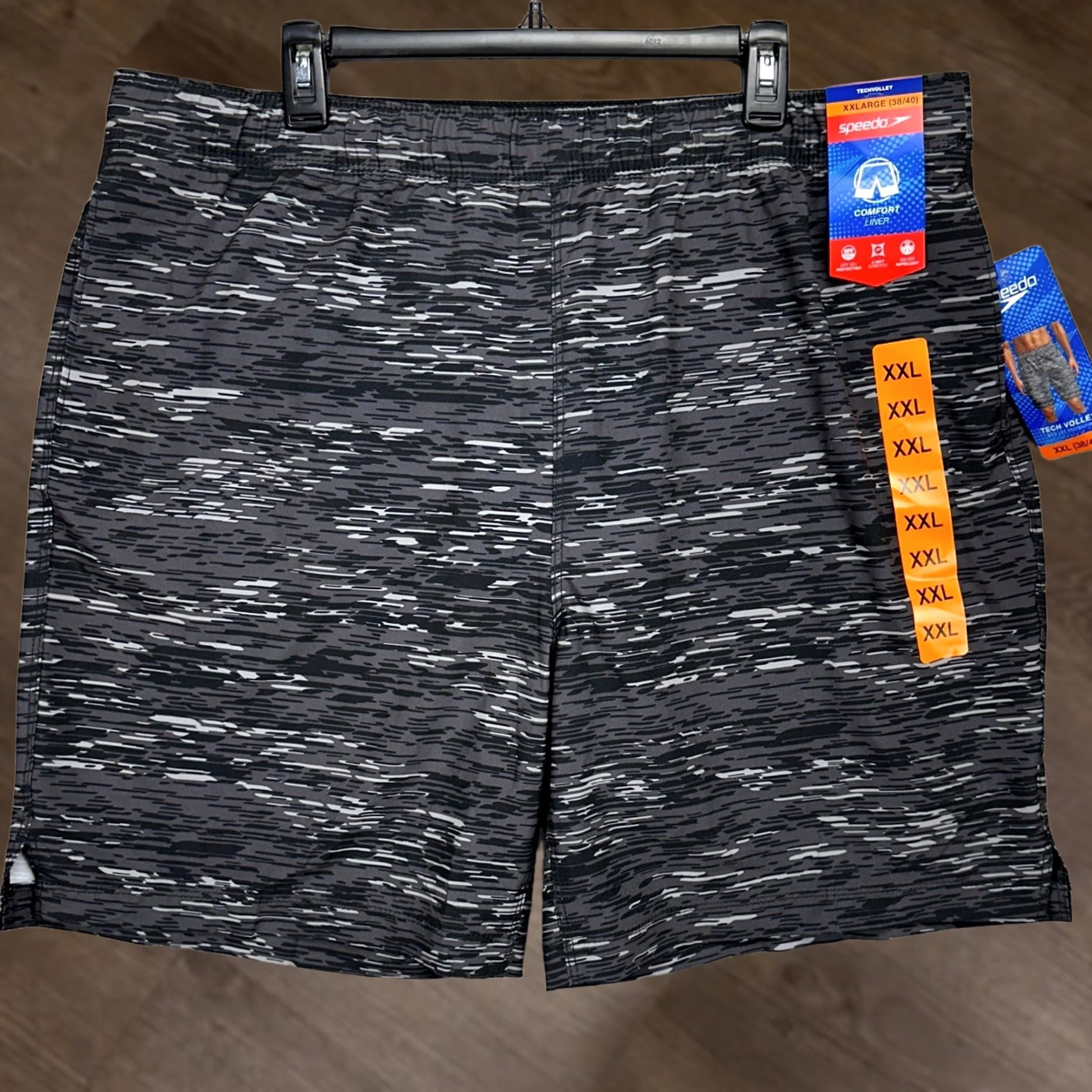 Speedo Speedo Tech Volley Mens Athletic Shorts 2XL Black Grey Geometric Drawstring NEW Size US 39 - 1 Thumbnail