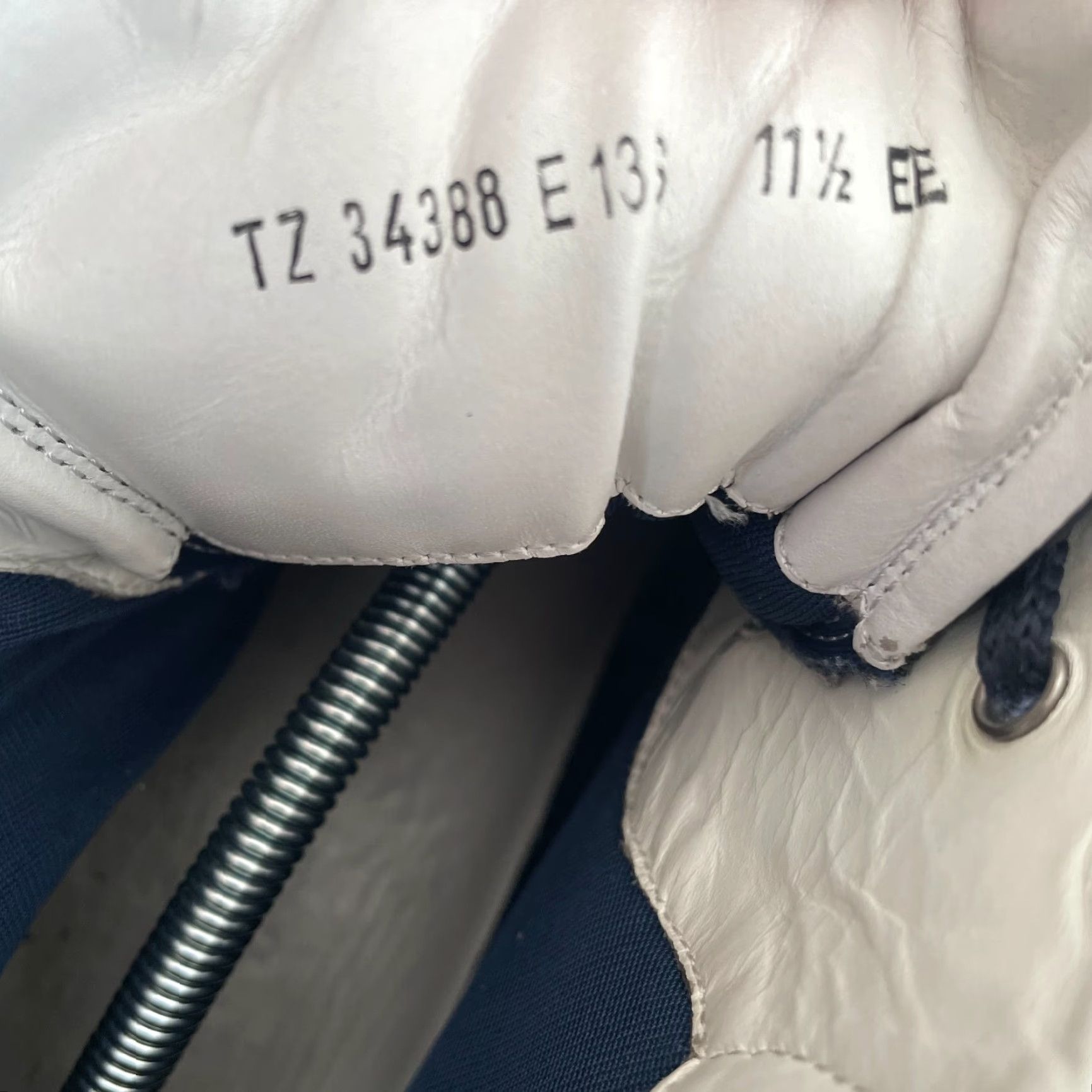 Salvatore Ferragamo Salvatore Ferragamo Stephen 2 High Top Sneaker Men 11.5 Navy Leather 34388 Size US L / EU 52-54 / 3 - 2 Thumbnail