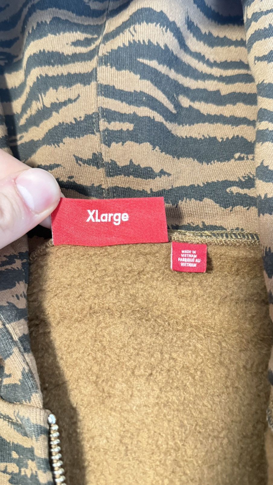 Supreme Supreme Tiger Small Box Zip Up Size US XL / EU 56 / 4 - 5 Thumbnail