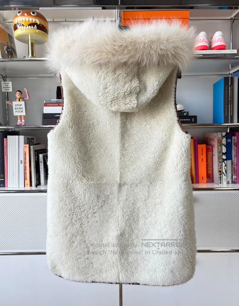 Loro Piana Loro Piana Cream White Lamb Fur Double Sided Wearable Vest Size M / US 6-8 / IT 42-44 - 4 Thumbnail