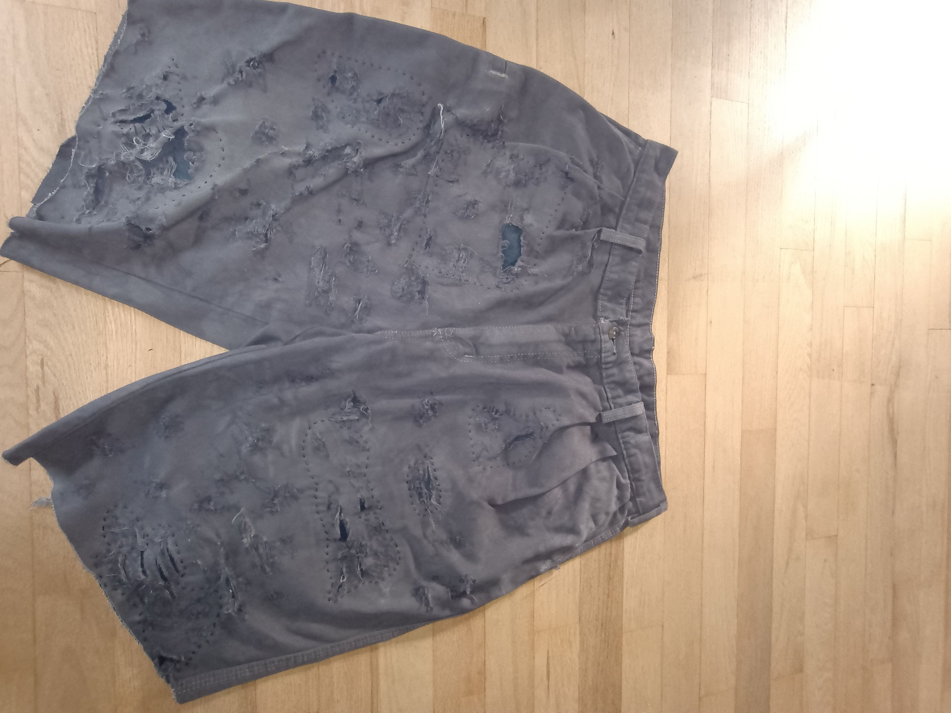 Carhartt Distressed Carhartt shorts Size US 34 / EU 50 - 1 Thumbnail