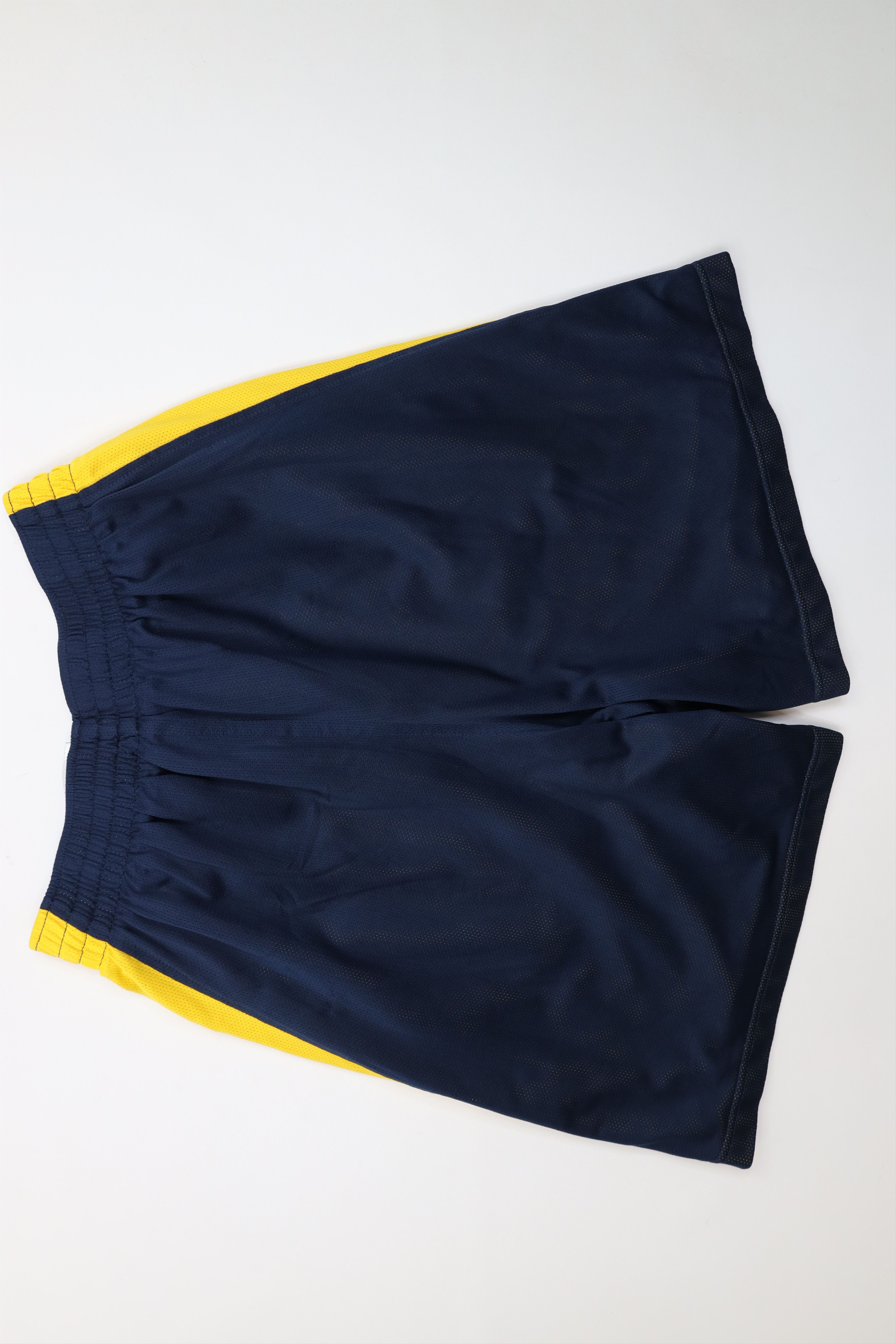 Nike Vintage Nike Scott Mini Swoosh University of Michigan Shorts Size US 30 / EU 46 - 9 Thumbnail