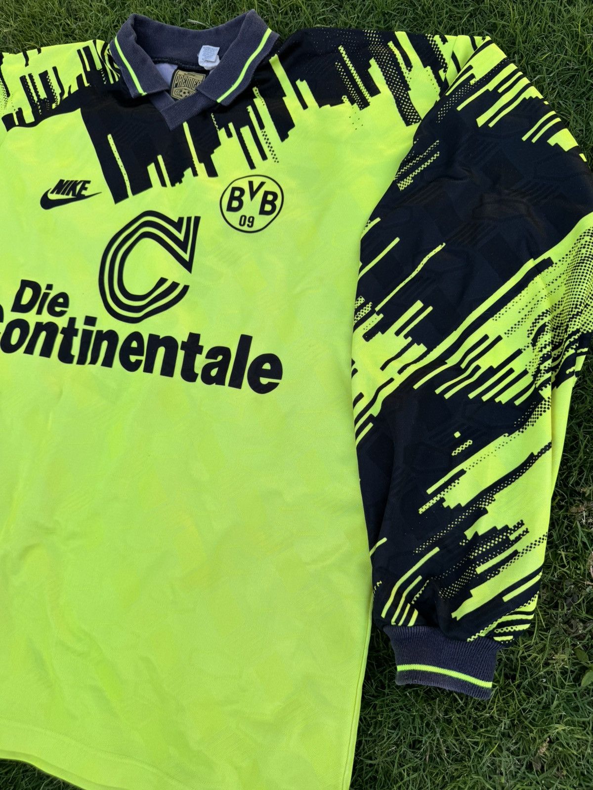Nike BORUSSIA DORTMUND 1993 1994 SHIRT JERSEY LONG SLEEVE NIKE Size US XL / EU 56 / 4 - 5 Thumbnail