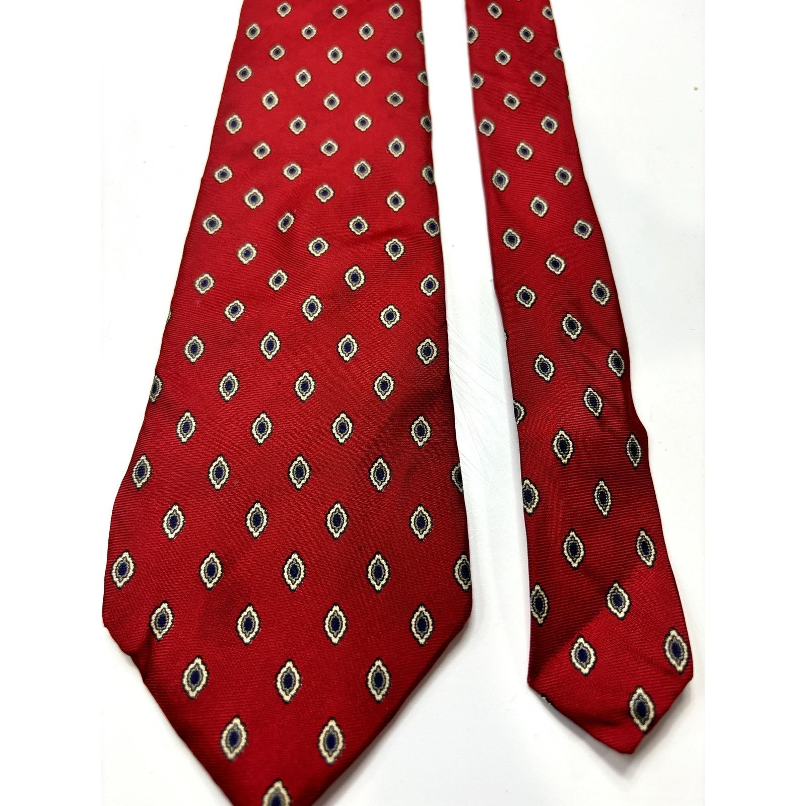 Christian Dior Monsieur CHRISTIAN DIOR Mens Hand-Made 100% Silk Red Pattern Neck Tie Size ONE SIZE - 3 Thumbnail