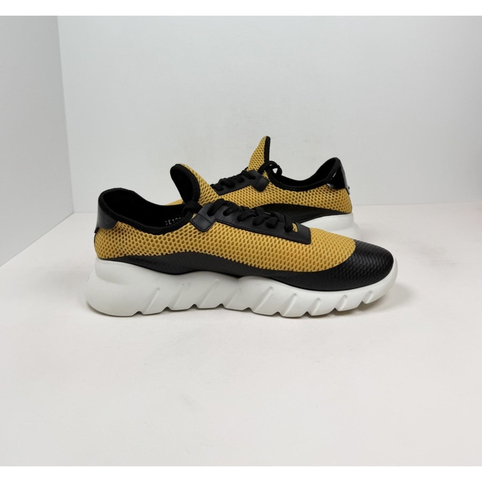 Fendi Size 9UK/10US - Fendi Monster Eyes Black Yellow Sneakers Size US 10 / EU 43 - 5 Thumbnail
