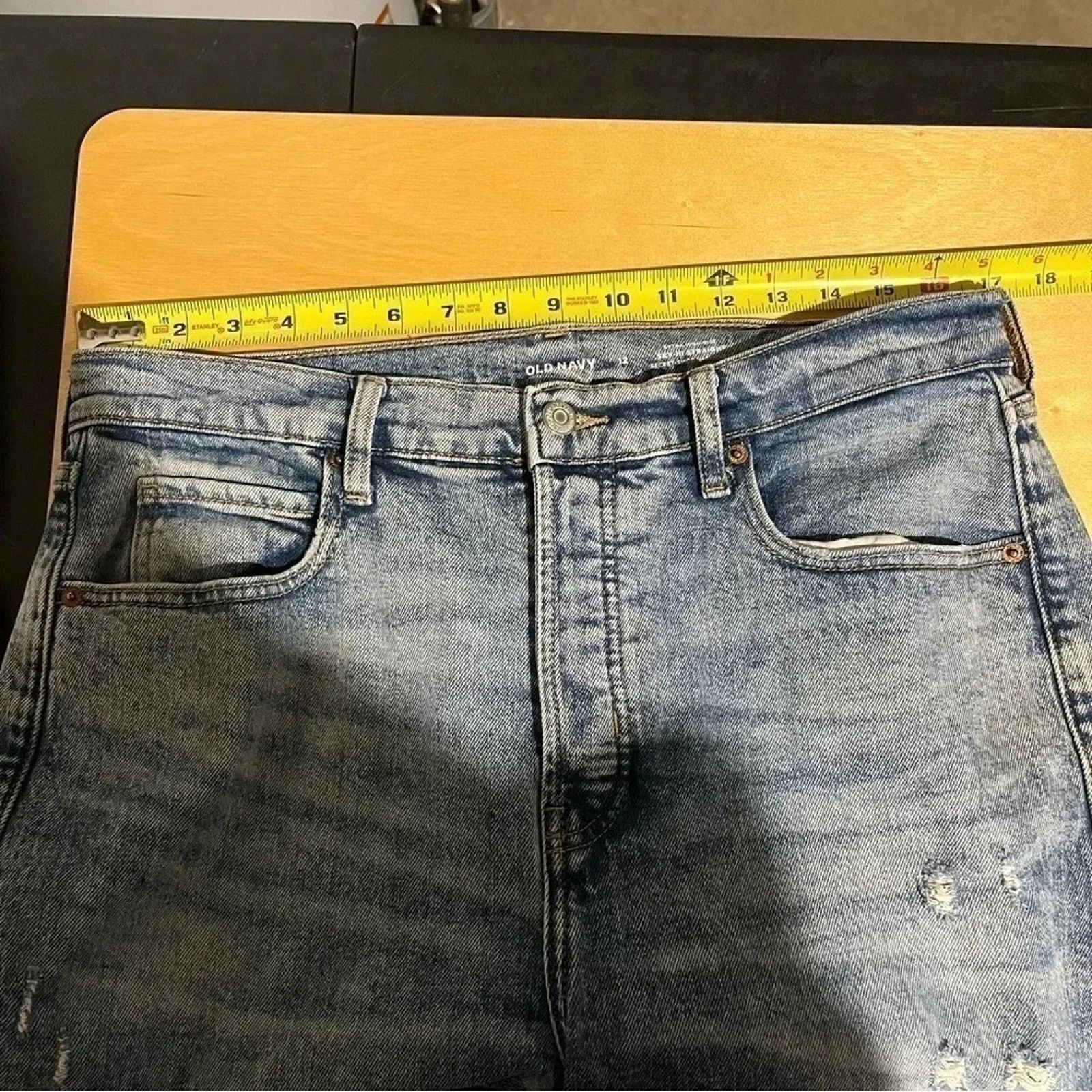 Old Navy Old Navy Women's Distressed Sky-Hi Extra Jeans Size 12 Size 34" / US 12 / IT 48 - 6 Thumbnail