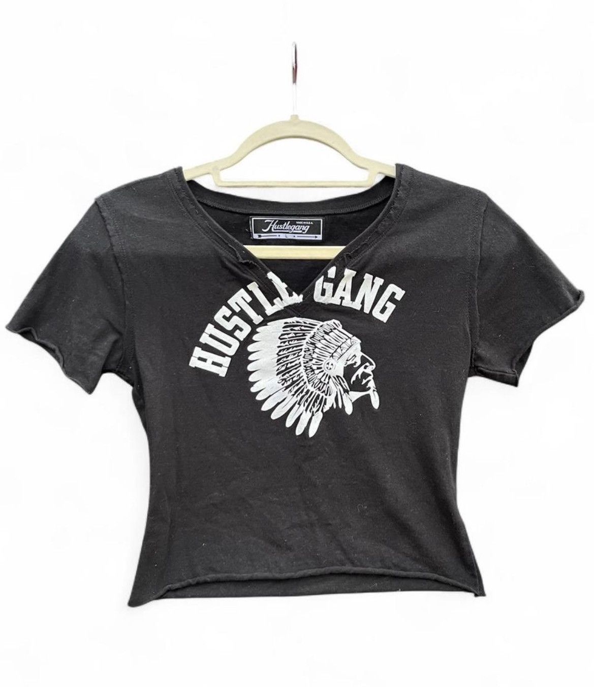 Hustle Gang Hustle Gang Cropped Tee with White Native American Graphic Size L / US 10 / IT 46 - 1 Thumbnail