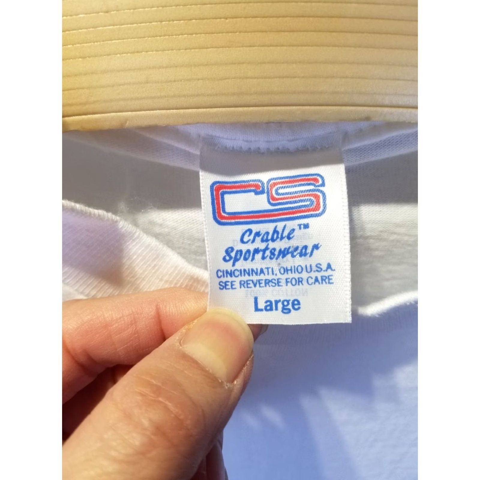 Vintage VINTAGE Notre Dame College SINGLE STITCH White Cotton T-Shirt SZ LARGE Mens Crew Neck Short Sleeve 1980s 90s CRABLE SPORTWEAR Shirt White Mens T-Shirt Size US L / EU 52-54 / 3 - 3 Thumbnail