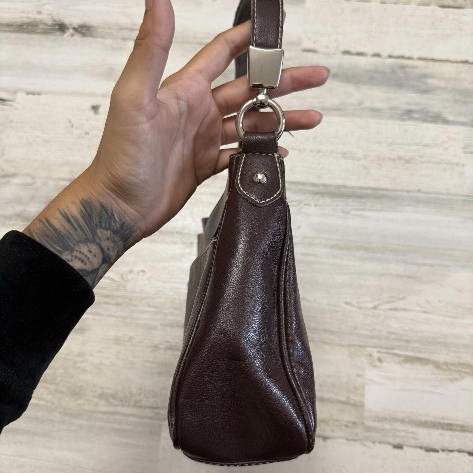 Designer Liz Claiborne Brown Leather Hobo Bag Vintage Boho Style Size ONE SIZE - 7 Thumbnail