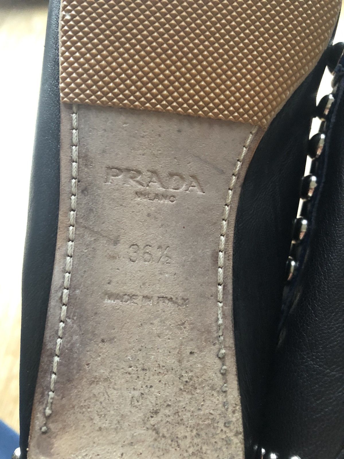 Prada VINTAGE PRADA LEATHER SLIP ON SHOES SANDALS Size US 5.5 / IT 35.5 - 6 Thumbnail