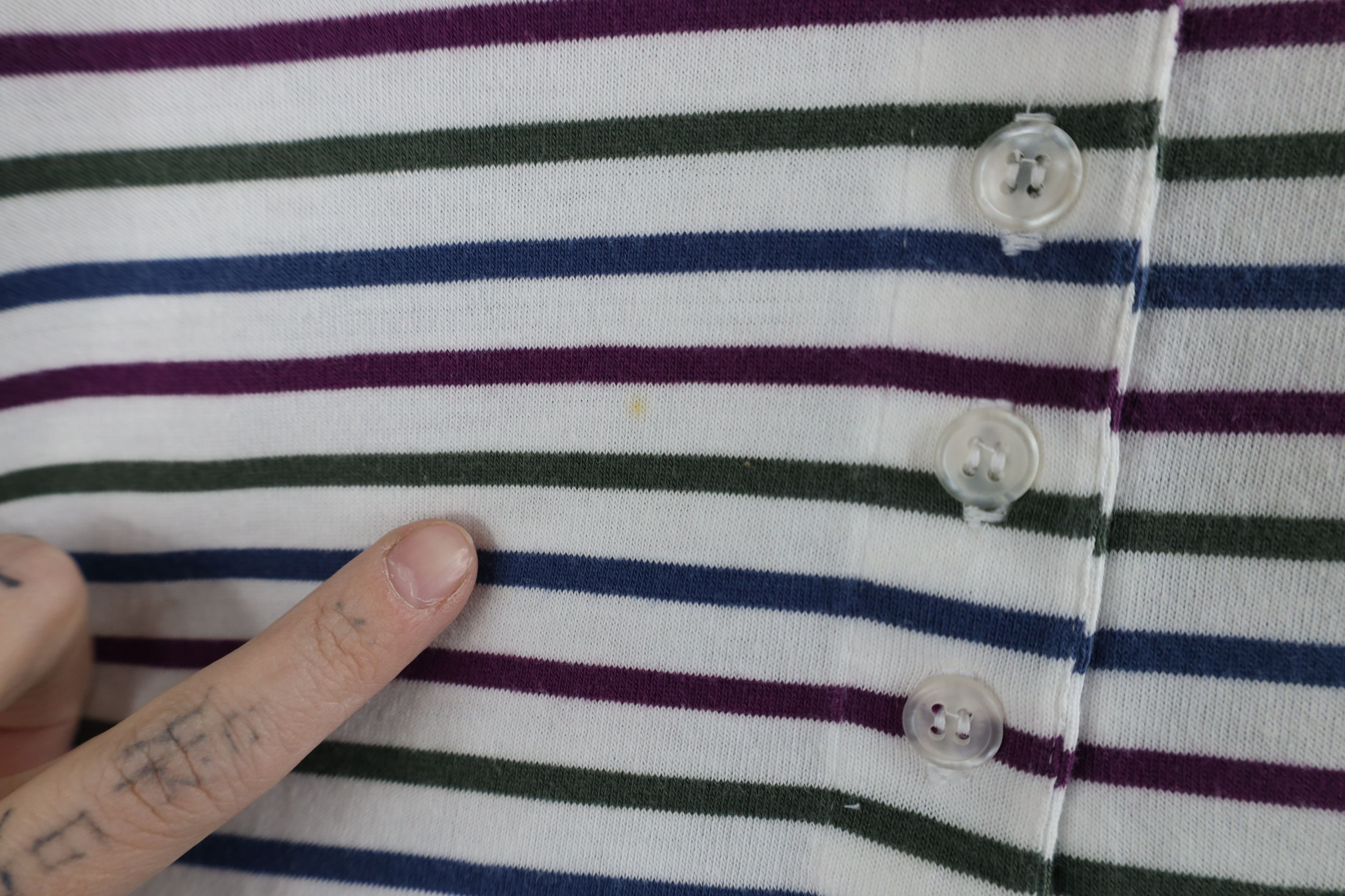 Vintage Vintage 90s Streetwear Knit Short Sleeve Henley T-Shirt Size L / US 10 / IT 46 - 4 Thumbnail