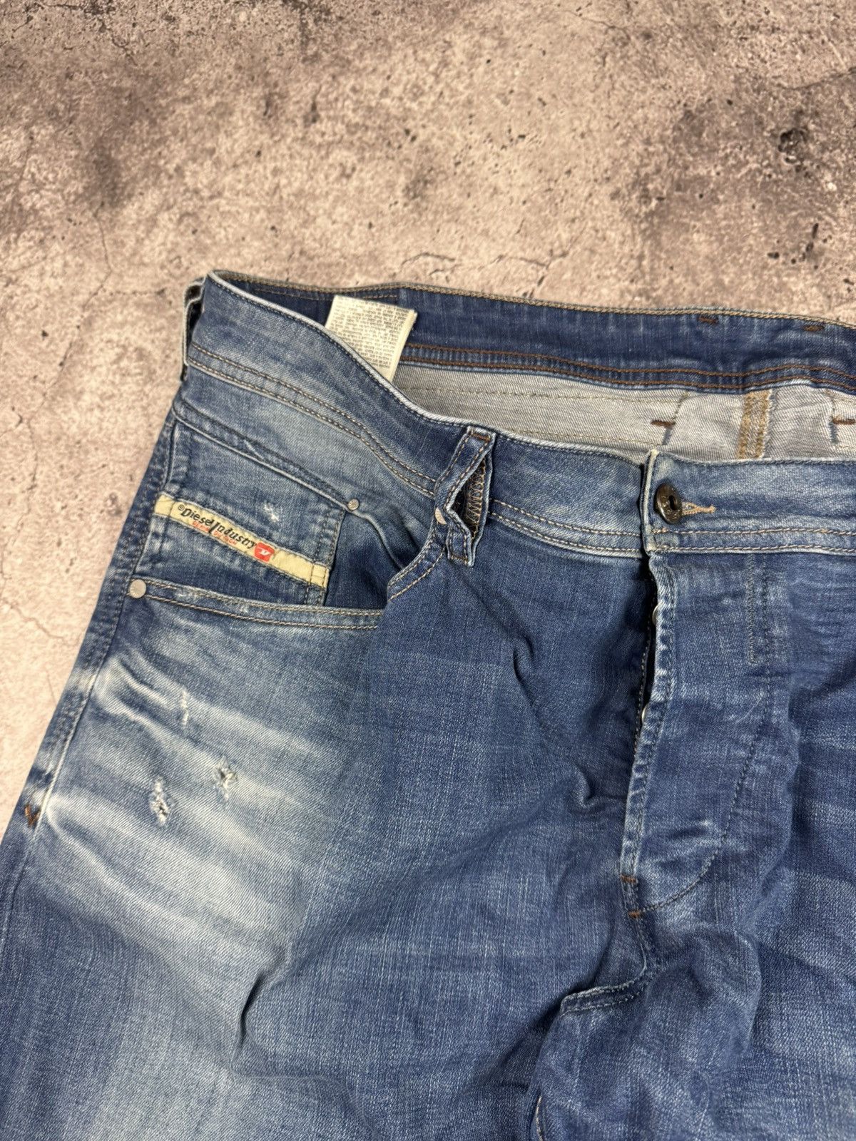 Diesel RARE Diesel Belther VINTAGE Denim Y2K Distressed Jeans Pants Size US 38 / EU 54 - 6 Thumbnail