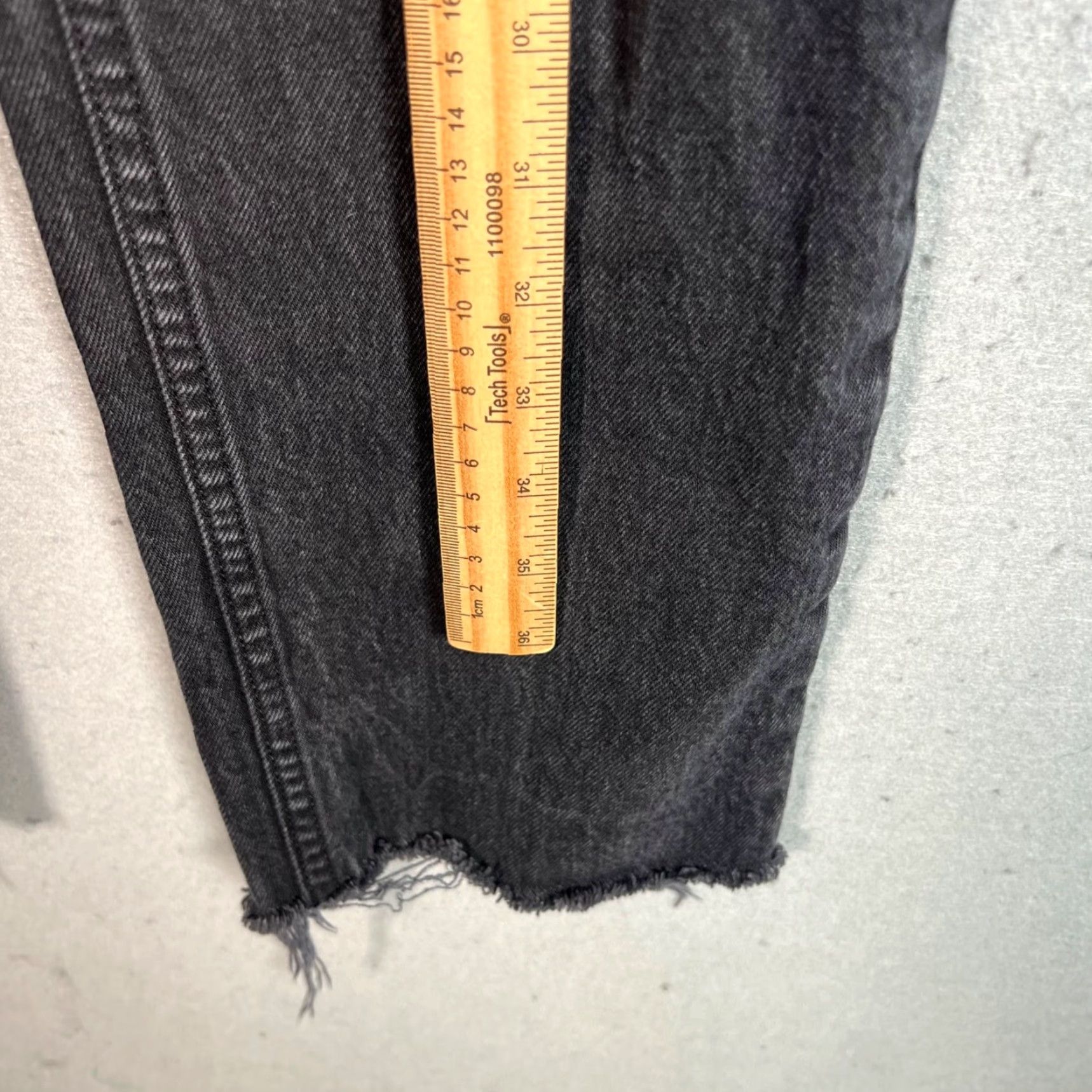 Abercrombie & Fitch VINTAGE Abercrombie & Fitch 90s Straight High Rise Jeans Women's Size 25 Black Denim Size 42" / US 20 - 6 Thumbnail